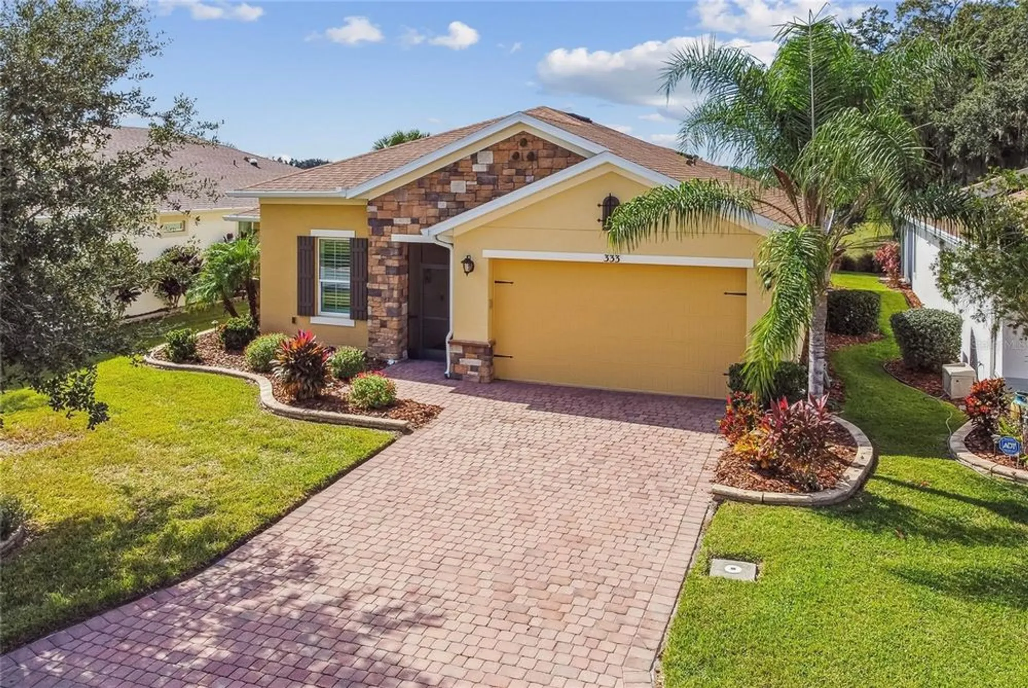 Property Slideshow image 2 of 67 | 333 via torrente dr, Poinciana, FL, 34759