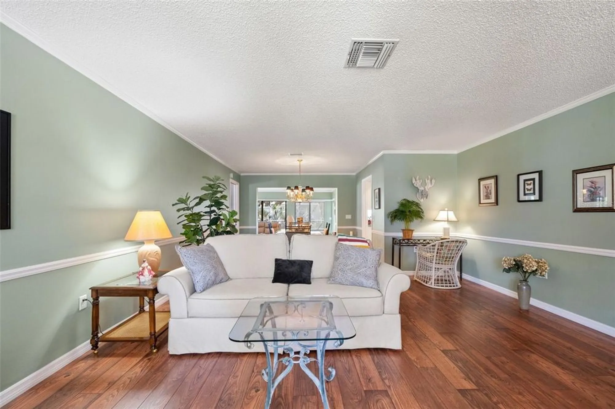 Property Slideshow image 12 of 77 | 2647 royal ridge dr, Spring Hill, FL, 34606