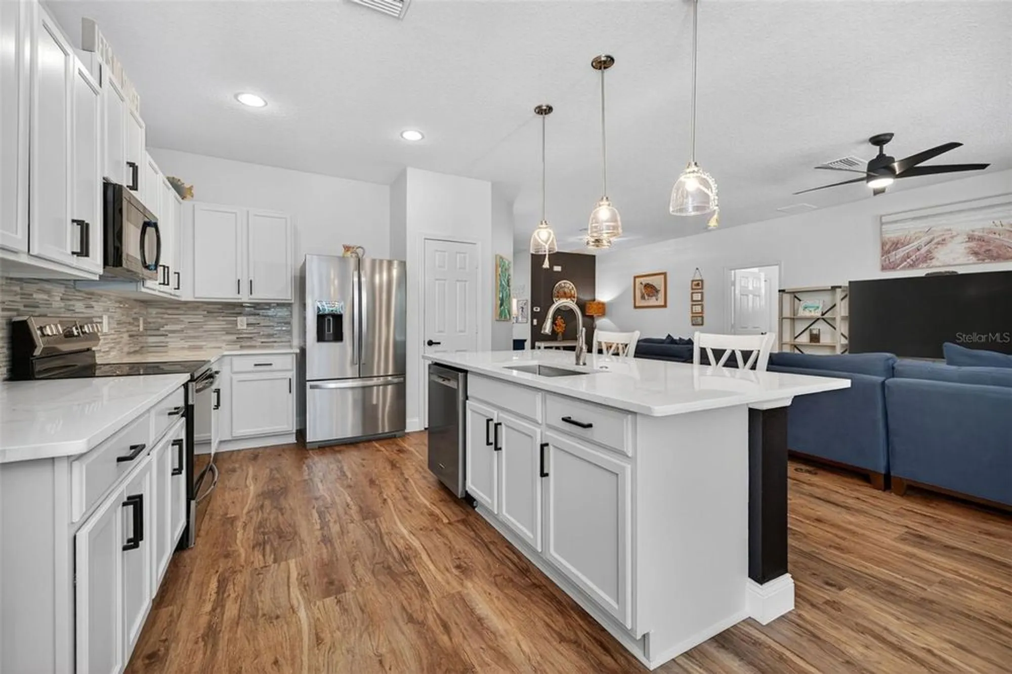 Property Slideshow image 16 of 55 | 359 laurel falls dr, Apollo Beach, FL, 33572