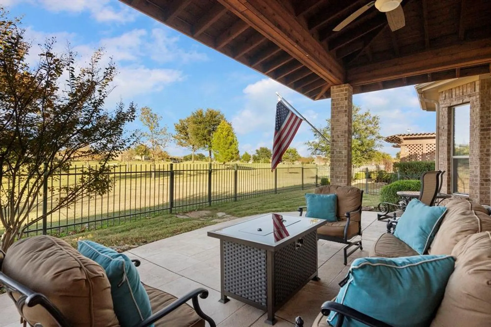 Property Slideshow image 34 of 40 | 7135 maumee valley ct, Frisco, TX, 75036
