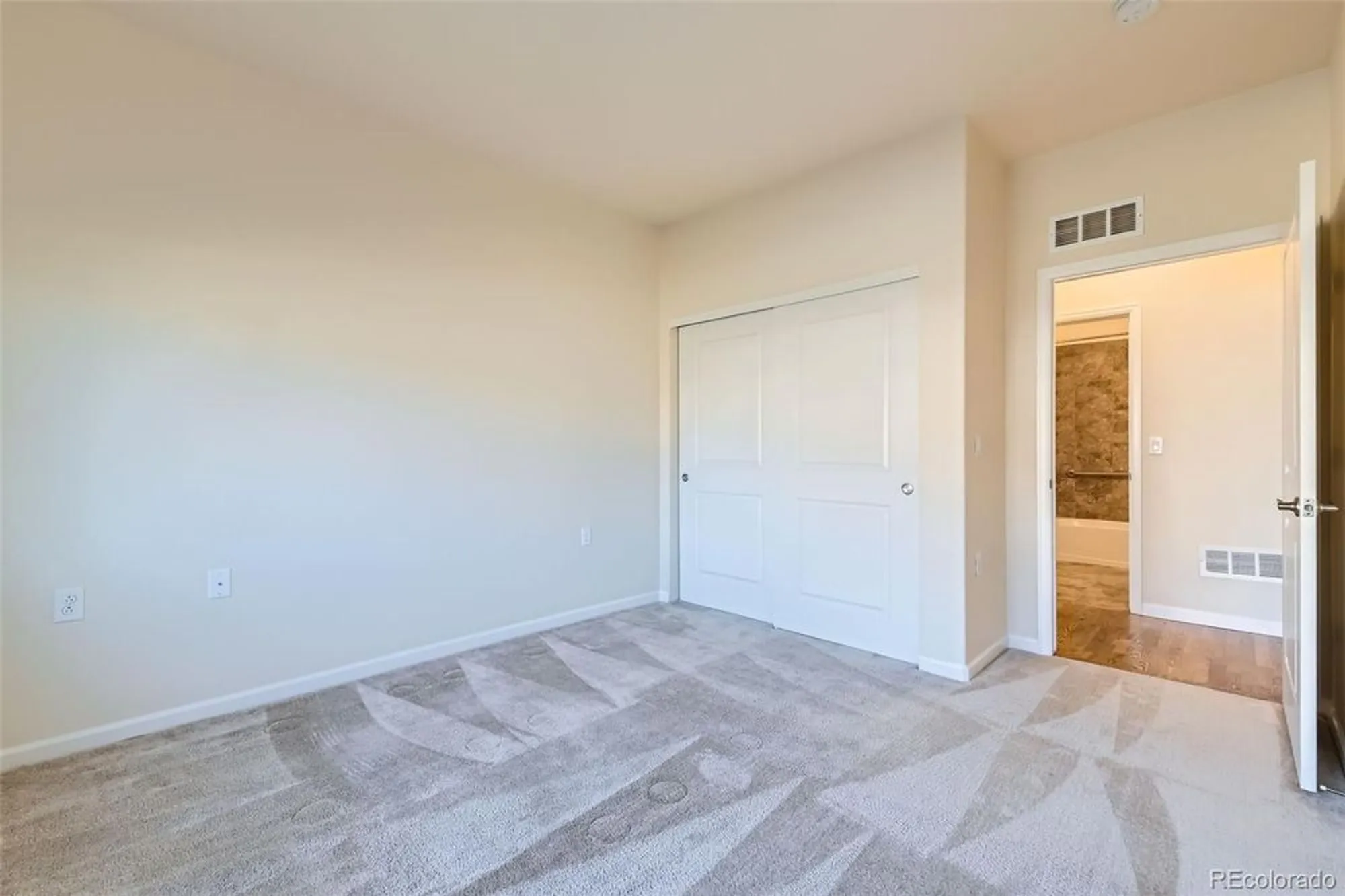 Property Slideshow image 25 of 33 | 12625 madison way, Thornton, CO, 80241