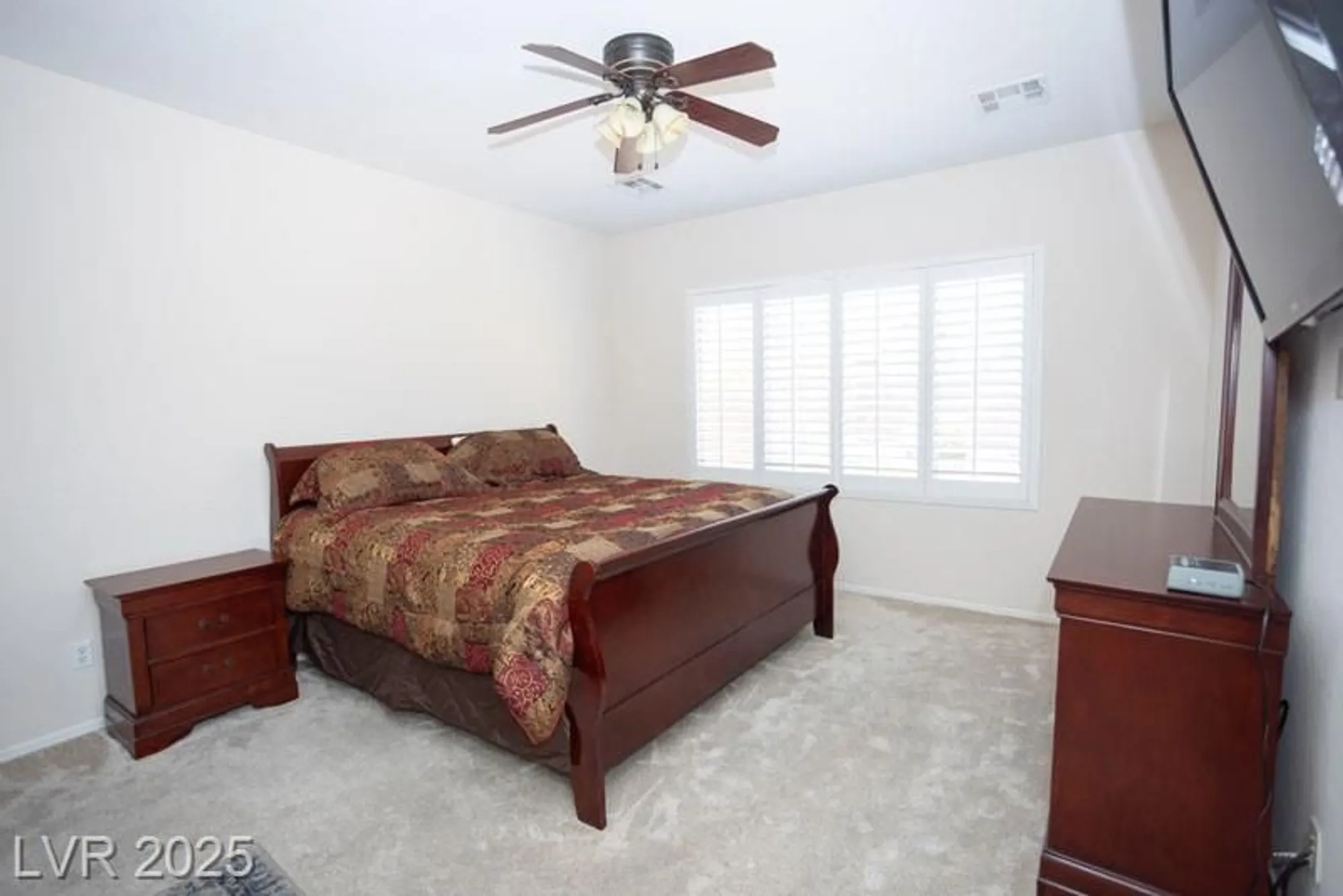 Property Slideshow image 20 of 43 | 5935 saddle horse ave, Las Vegas, NV, 89122