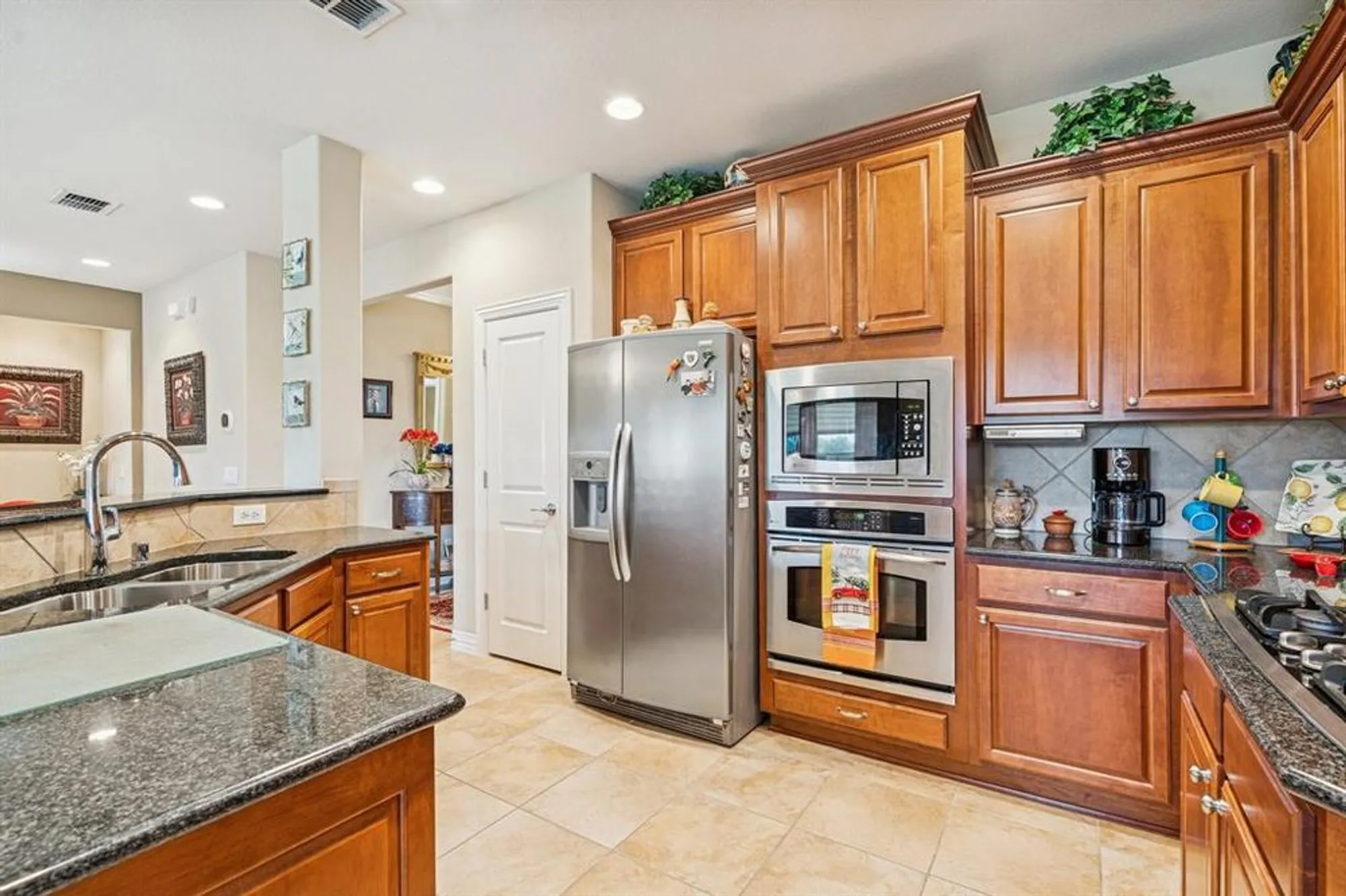 Property Slideshow image 8 of 32 | 7313 reflection bay dr, Frisco, TX, 75036