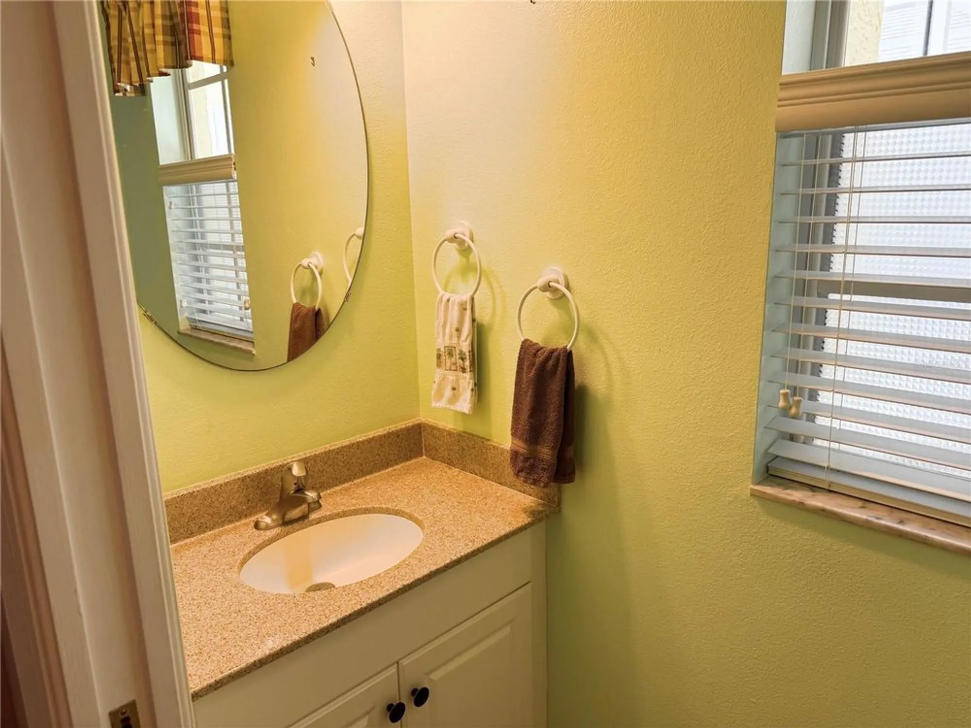 Property Slideshow image 9 of 52 | 3709 fairfield dr, Clermont, FL, 34711