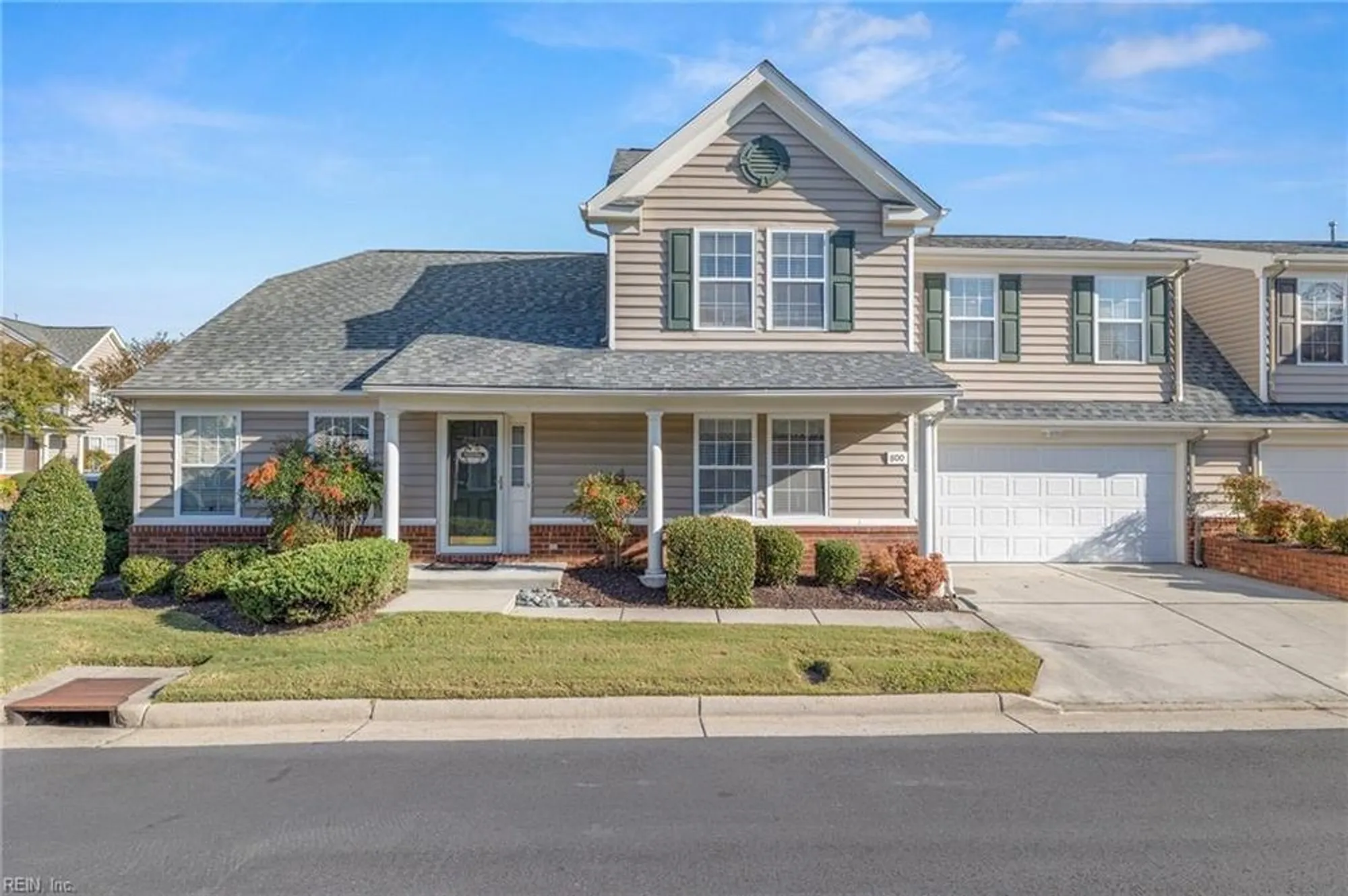 Property Slideshow image 1 of 36 | 800 monroe ct, Chesapeake, VA, 23320