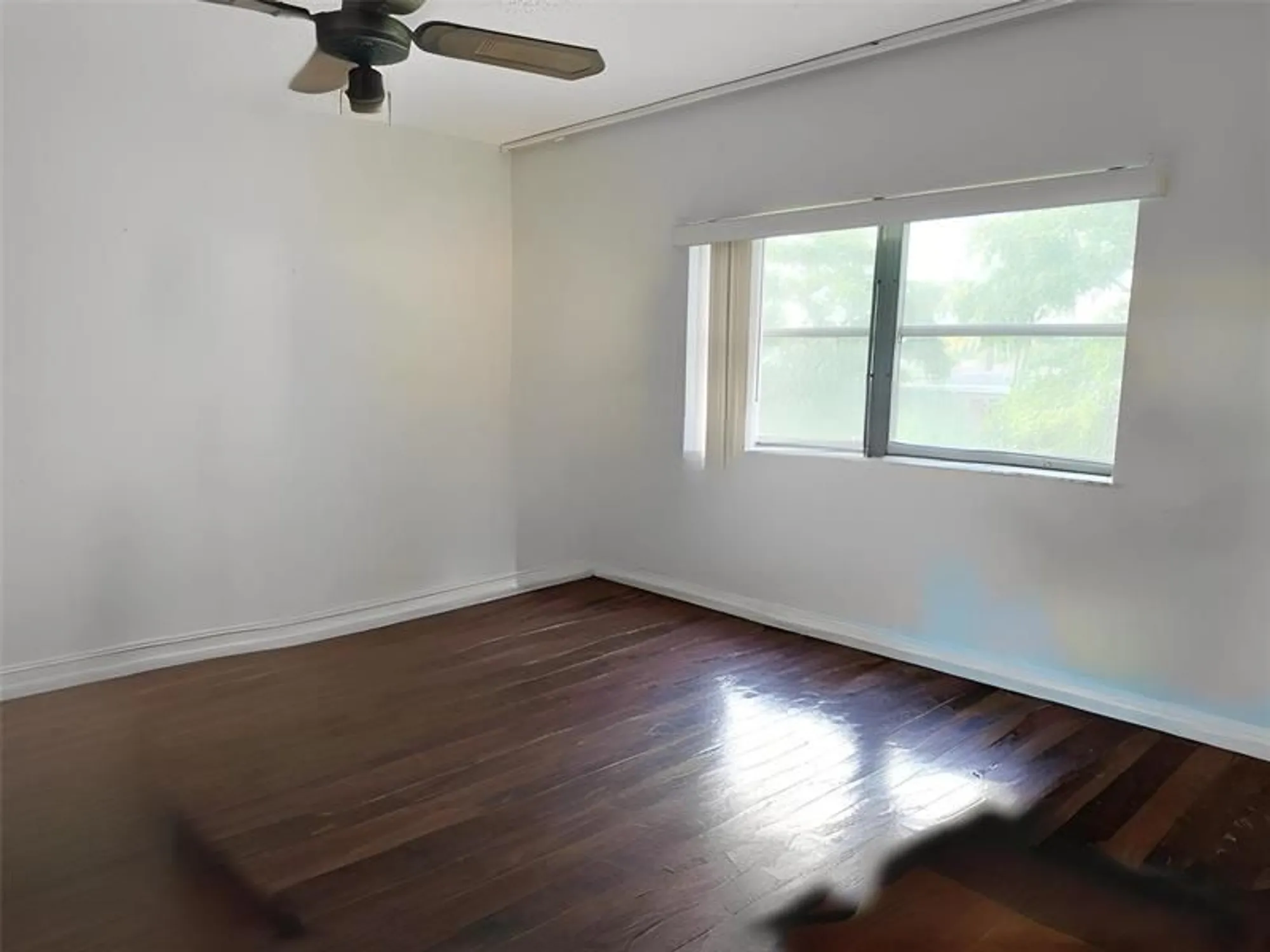 Property Slideshow image 7 of 8 | 7505 nw 5th pl apt 203, Margate, FL, 33063