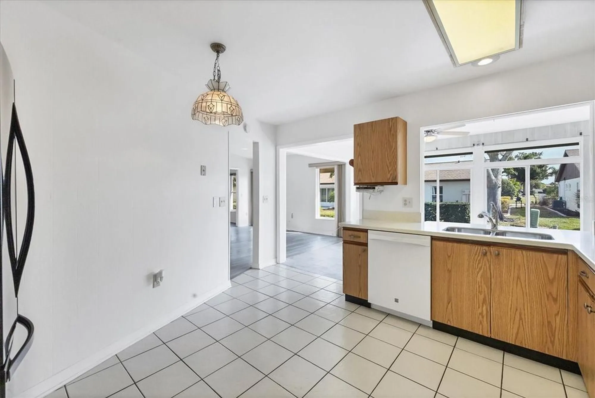 Property Slideshow image 18 of 55 | 606 chestnut ln, Englewood, FL, 34223