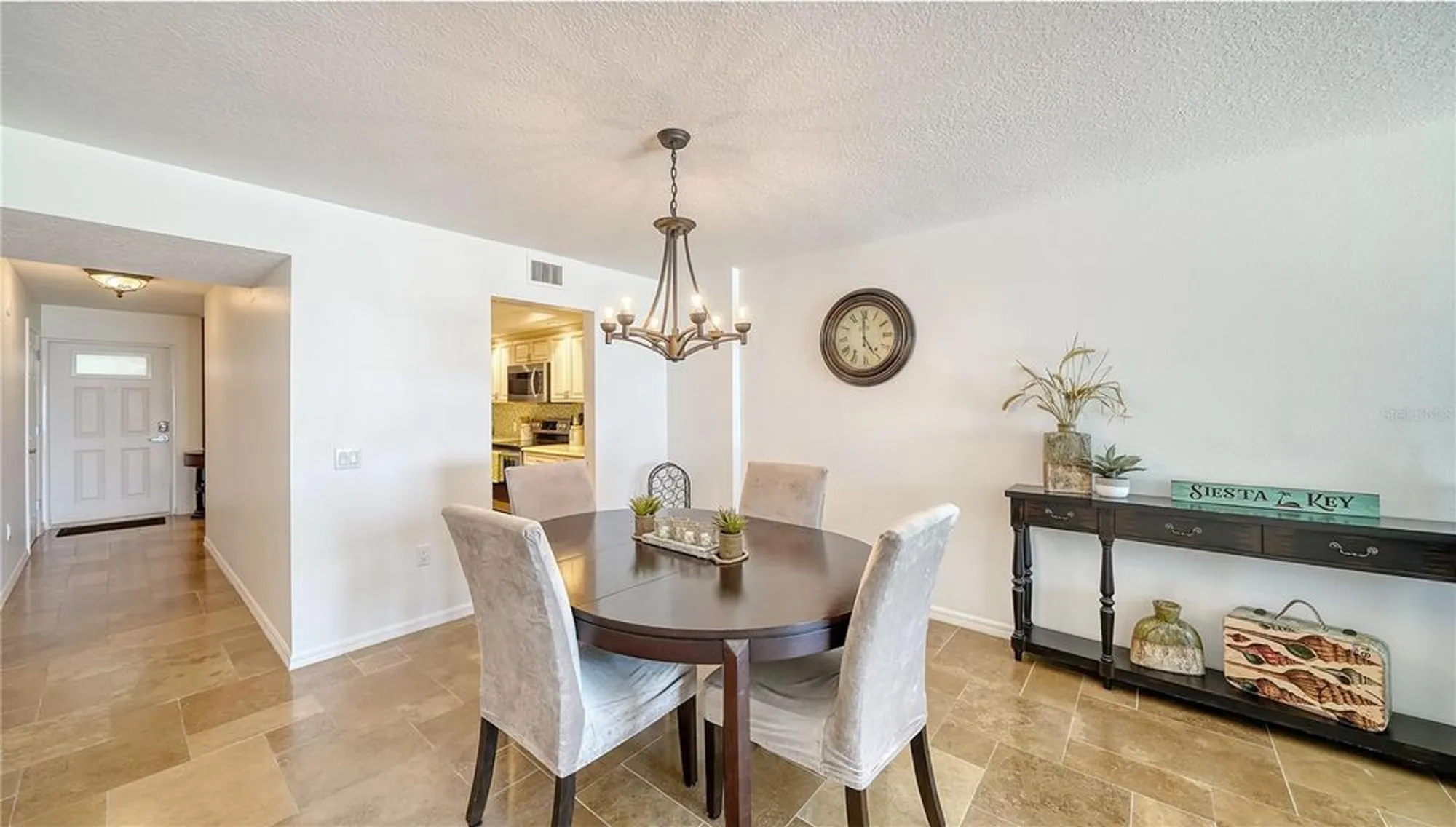 Property Slideshow image 13 of 63 | 19 whispering sands dr apt 805, Sarasota, FL, 34242