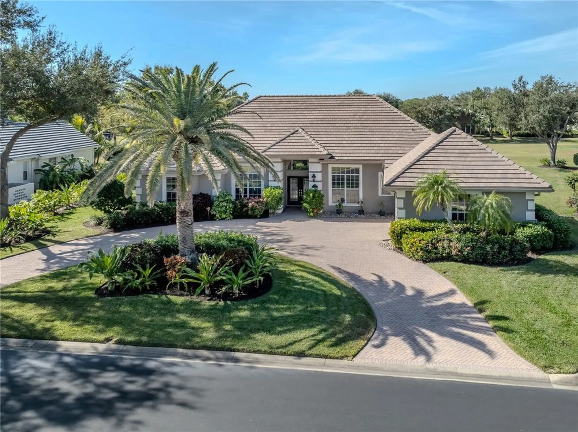 Property Slideshow image 2 of 60 | 406 trenwick ln, Venice, FL, 34293