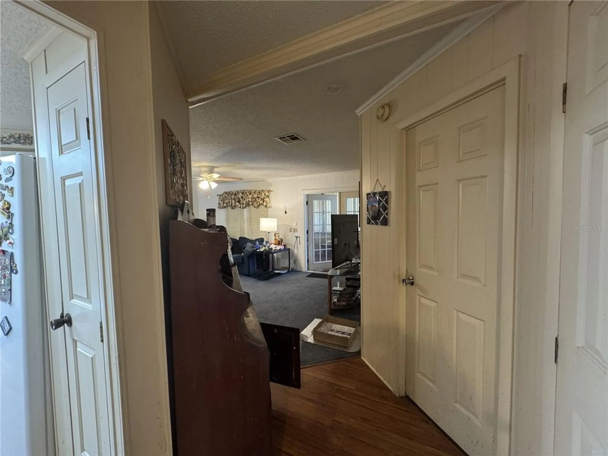 Property Slideshow image 7 of 42 | 4805 colonnades cir, Lakeland, FL, 33811