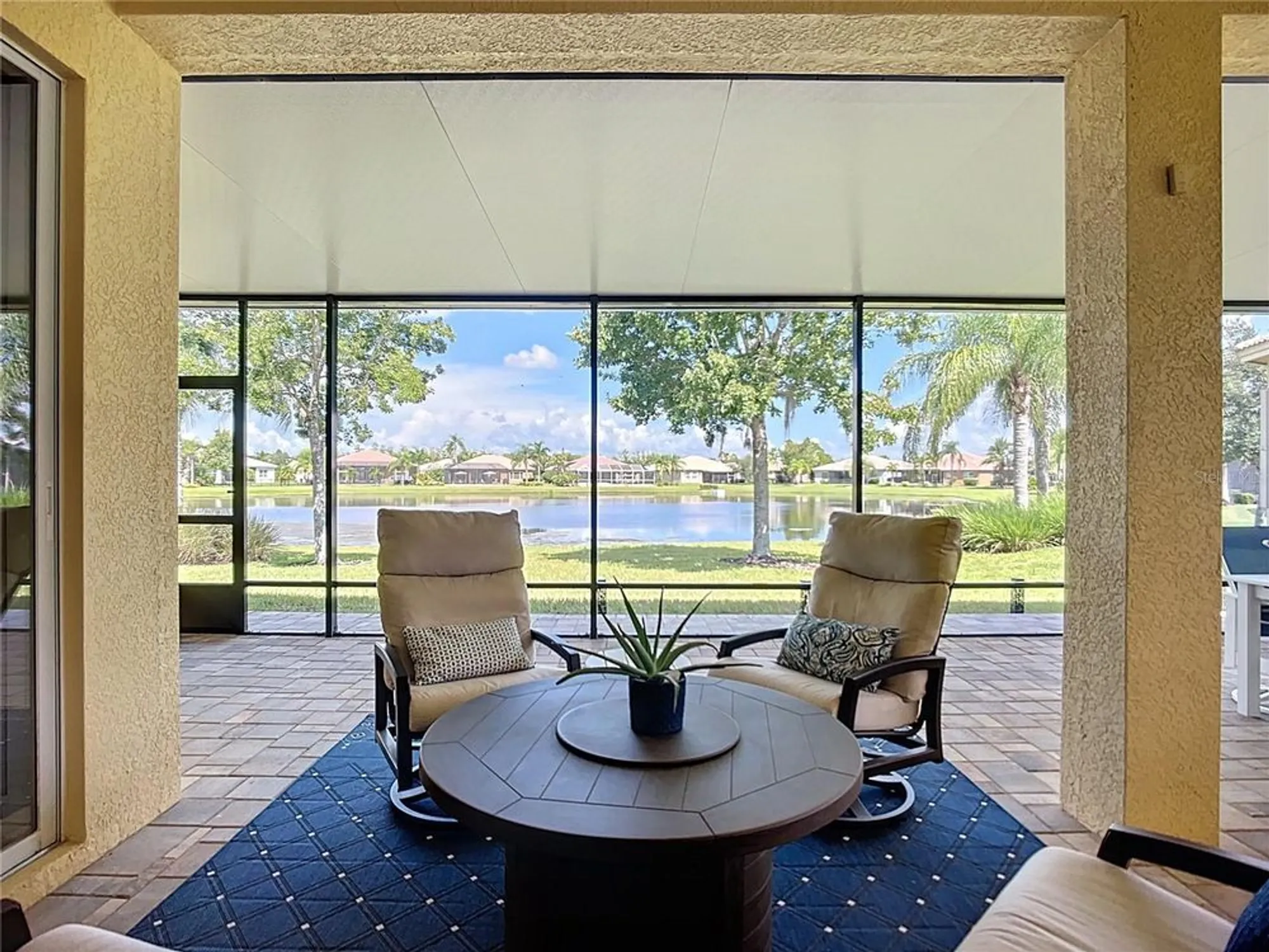 Property Slideshow image 43 of 74 | 16244 diamond bay dr, Wimauma, FL, 33598