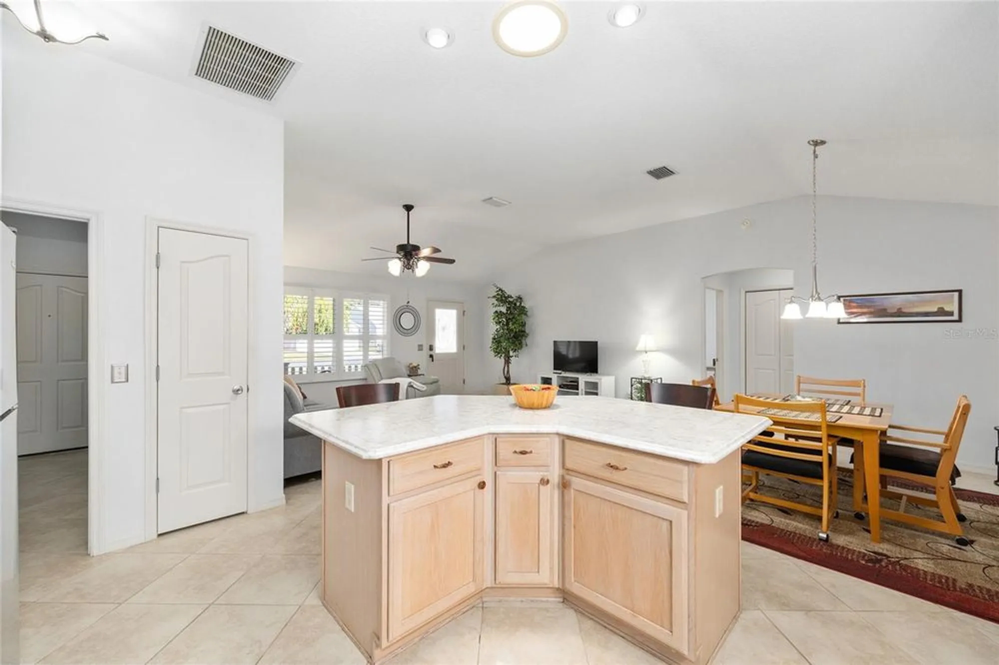 Property Slideshow image 17 of 37 | 3024 burbank ln, The Villages, FL, 32162