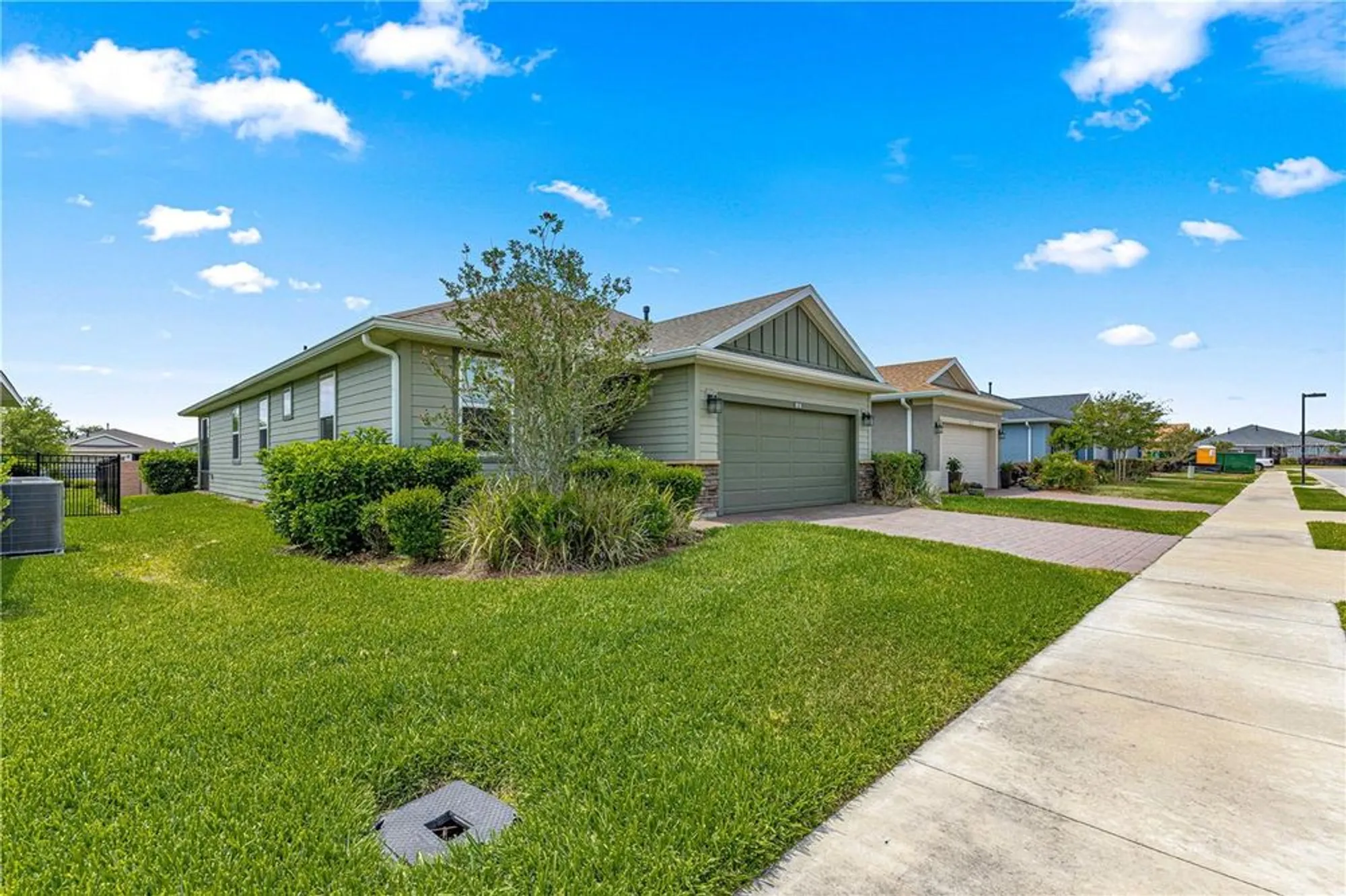 Property Slideshow image 3 of 46 | 5616 nw 39th ln, Ocala, FL, 34482