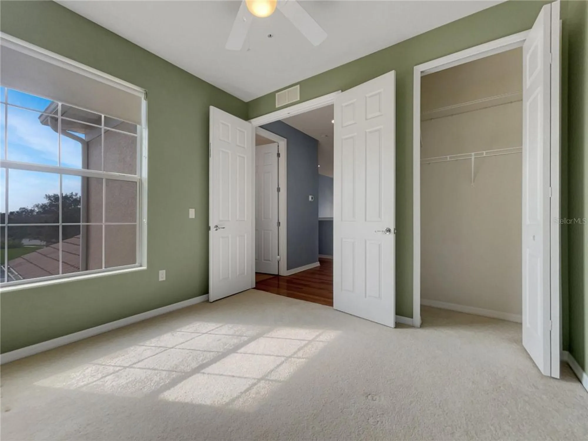 Property Slideshow image 9 of 29 | 1181 burgos dr # 406, Sarasota, FL, 34238