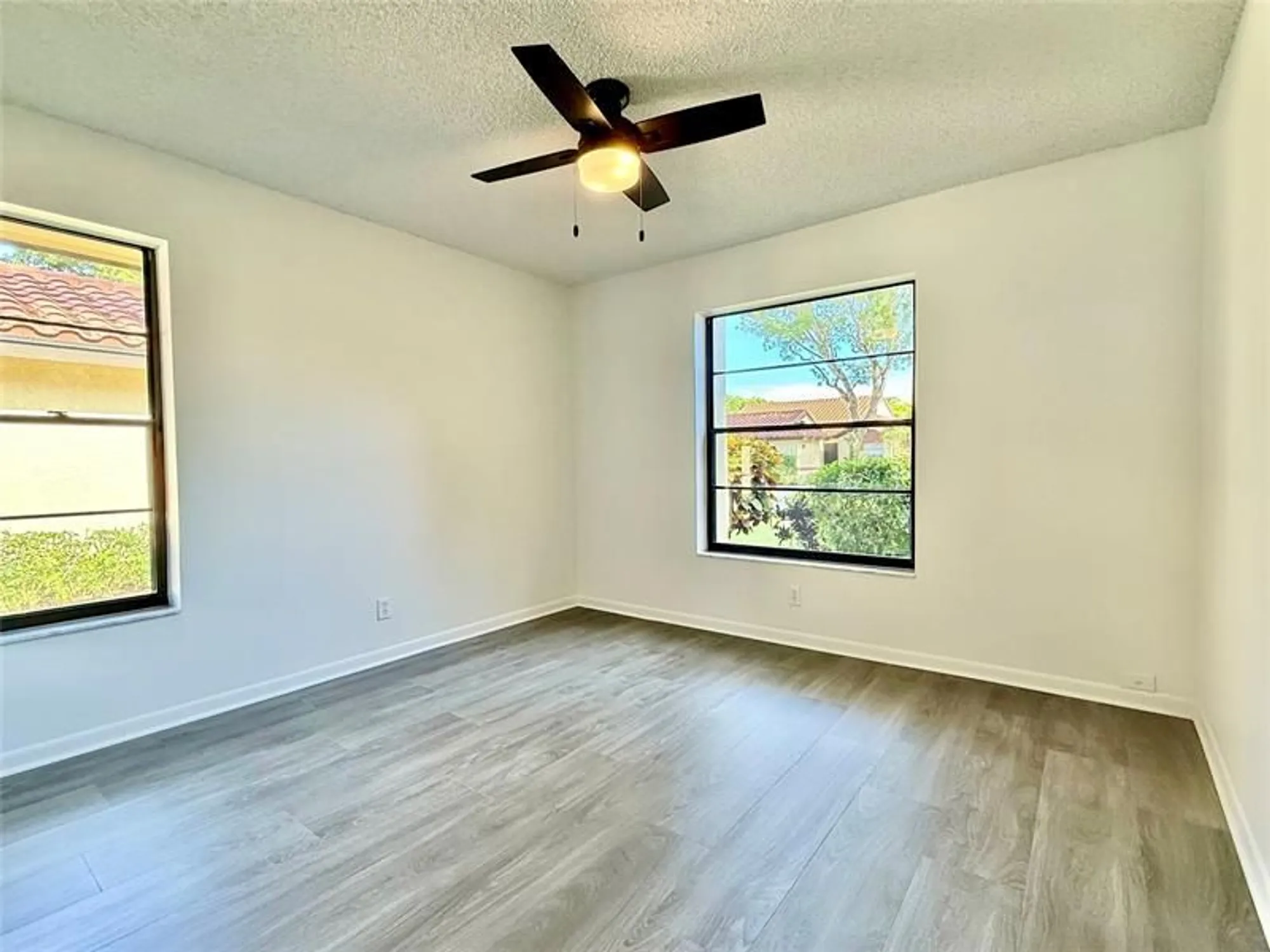 Property Slideshow image 29 of 51 | 5869 sunswept ln b, Boynton Beach, FL, 33437