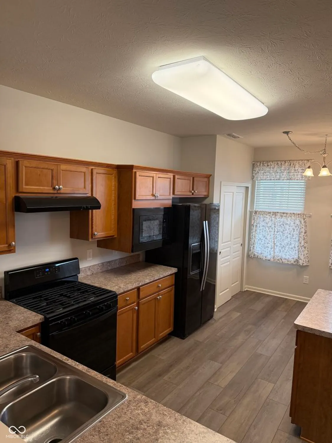 Property Slideshow image 22 of 39 | 5069 lilium dr, Plainfield, IN, 46168