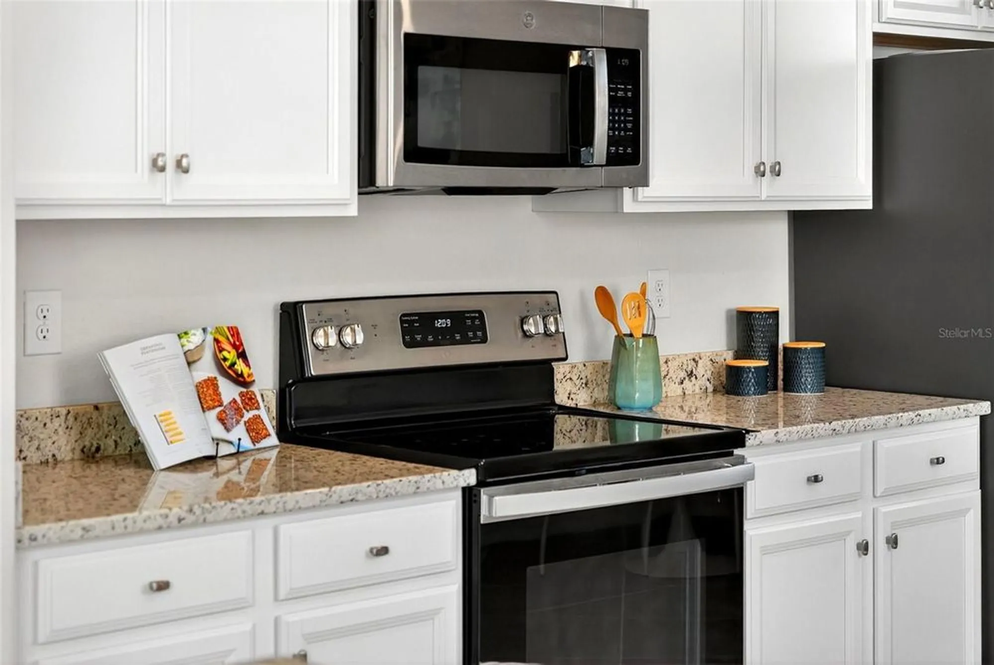 Property Slideshow image 17 of 86 | 10185 colubrina dr, Venice, FL, 34293