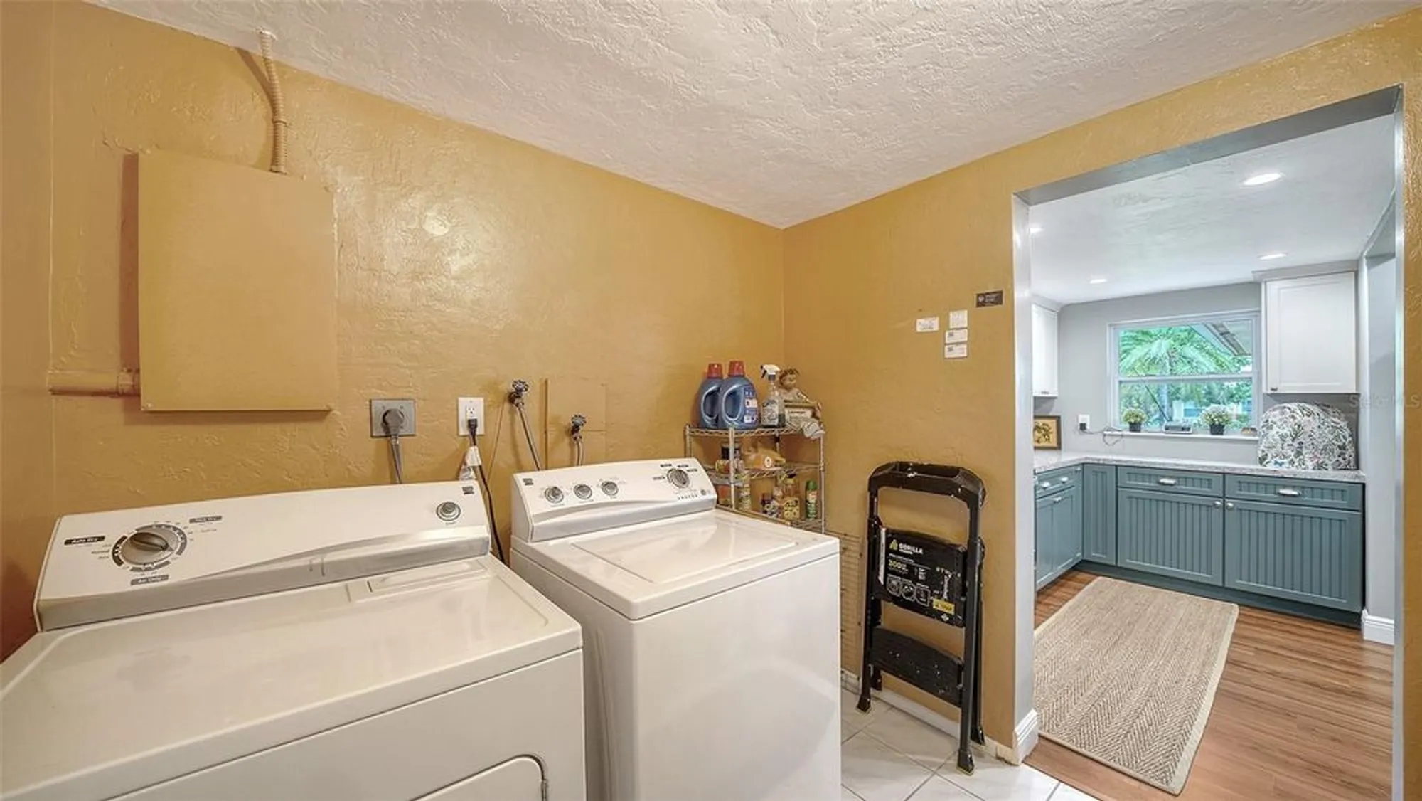 Property Slideshow image 37 of 78 | 3278 village green dr # 1024, Sarasota, FL, 34239