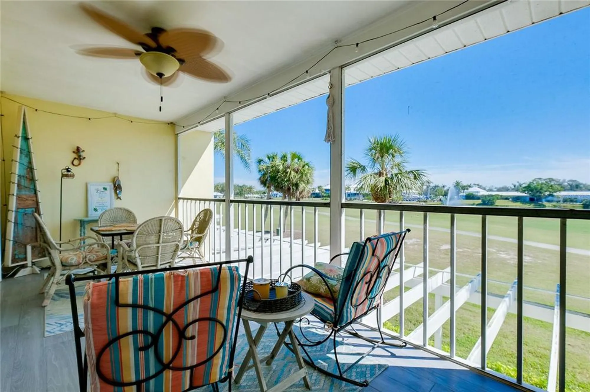 Property Slideshow image 24 of 36 | 410 cerromar cir 240, Venice, FL, 34293