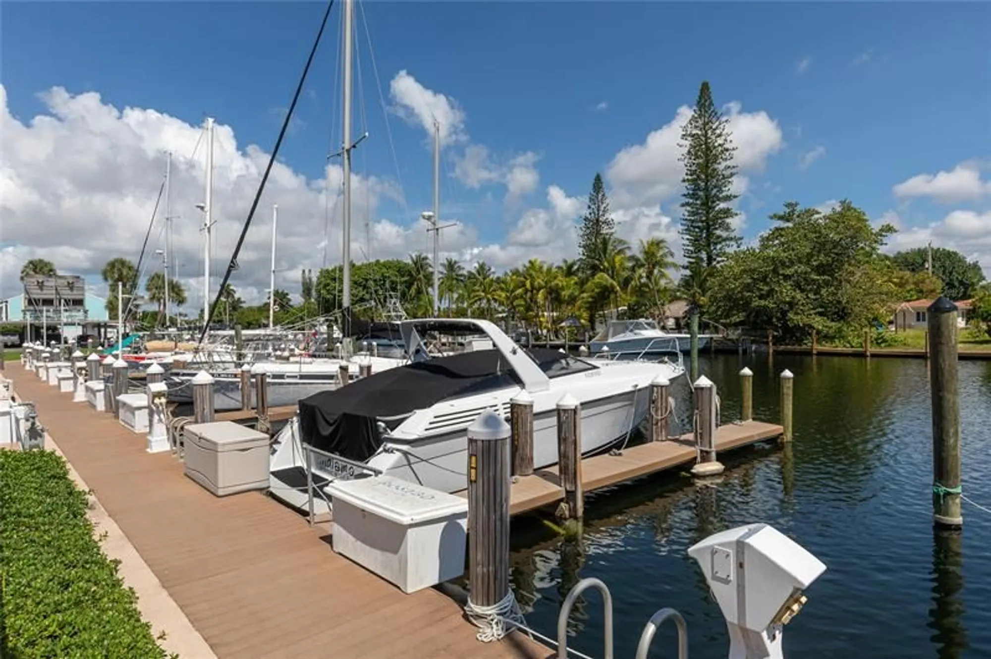 Property Slideshow image 10 of 43 | 2731 ne 14th street cswy 710, Pompano Beach, FL, 33062