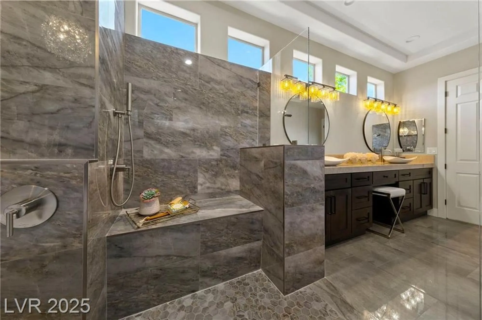 Property Slideshow image 26 of 56 | 2548 faiss dr, Las Vegas, NV, 89134