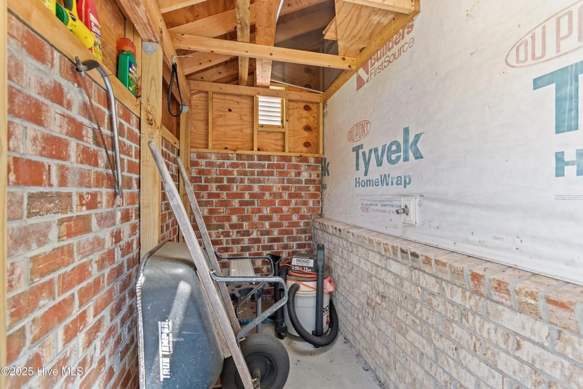 Property Slideshow image 32 of 51 | 186 ravennaside dr, Calabash, NC, 28467