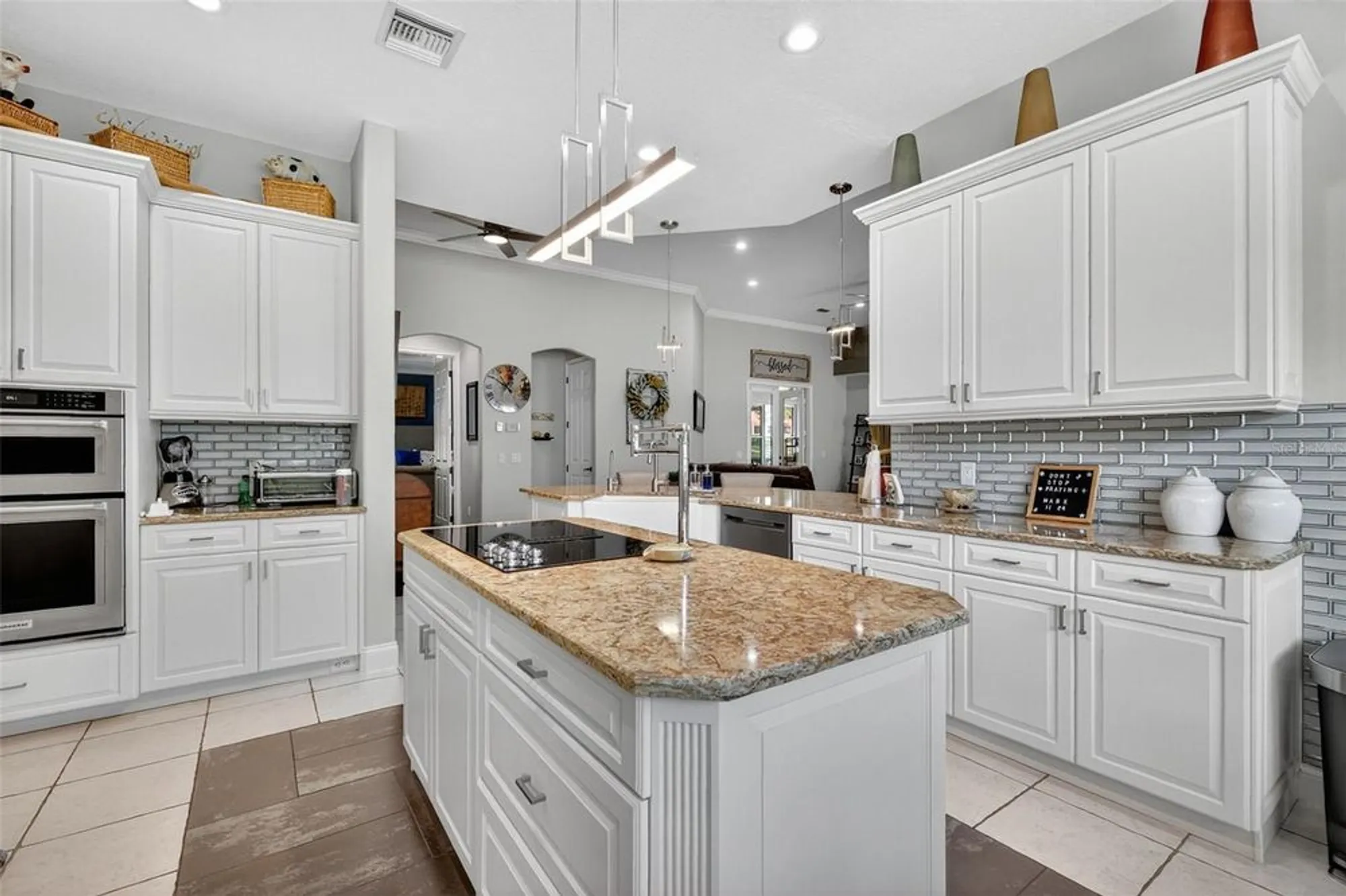 Property Slideshow image 18 of 40 | 5528 citation ct, Lady Lake, FL, 32159