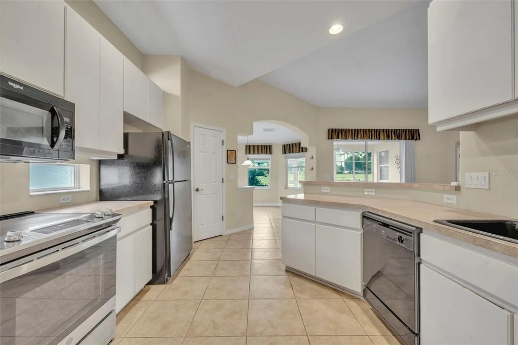 Property Slideshow image 23 of 52 | 5837 bounty cir, Tavares, FL, 32778