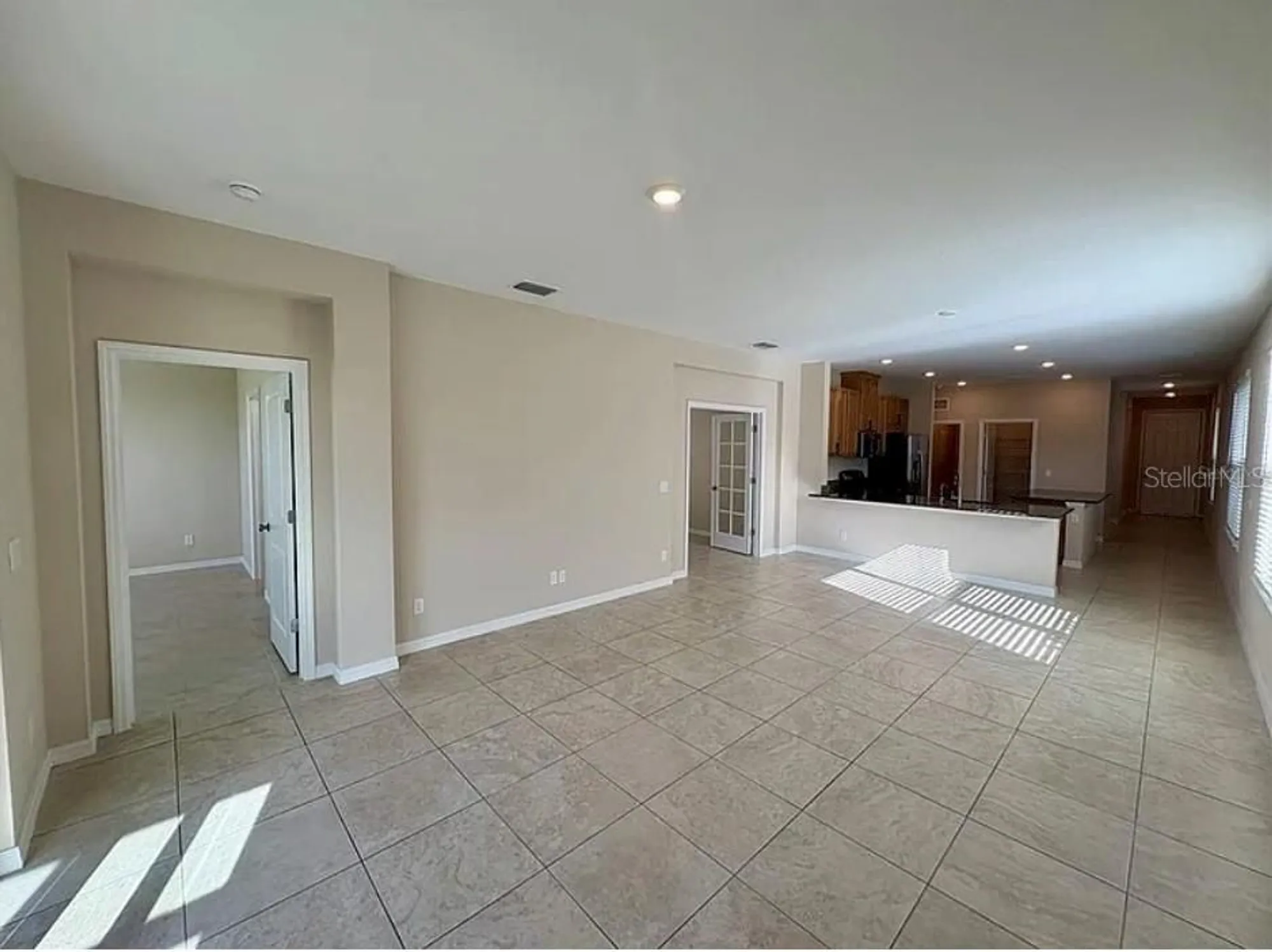 Property Slideshow image 17 of 27 | 16439 paynes mill dr, Bradenton, FL, 34211