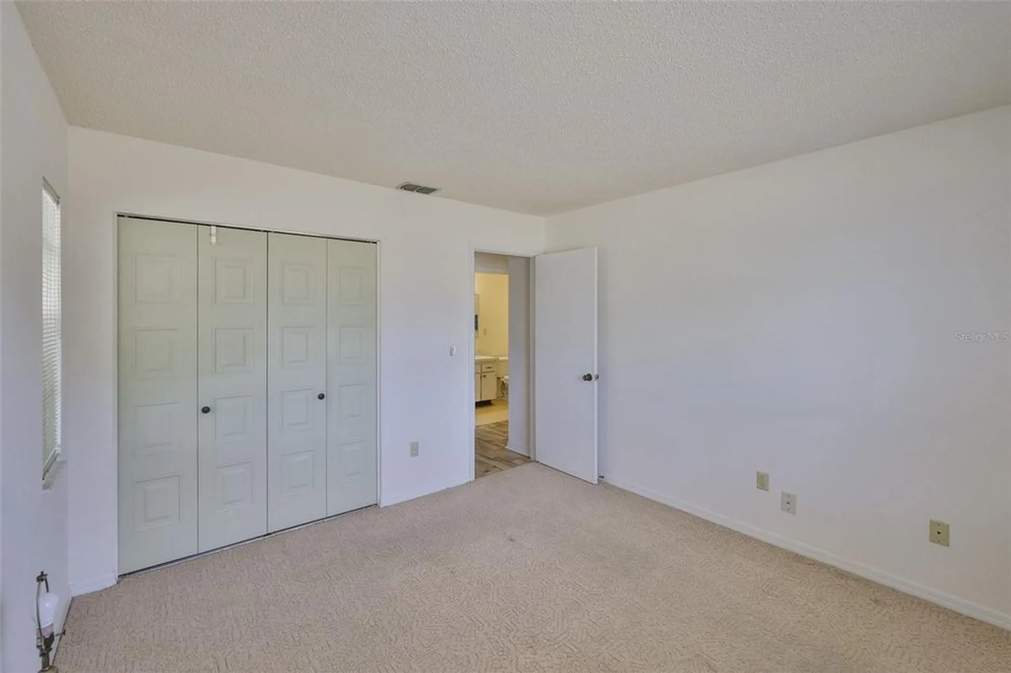 Property Slideshow image 26 of 54 | 1904 canterbury ln 18, Sun City Center, FL, 33573