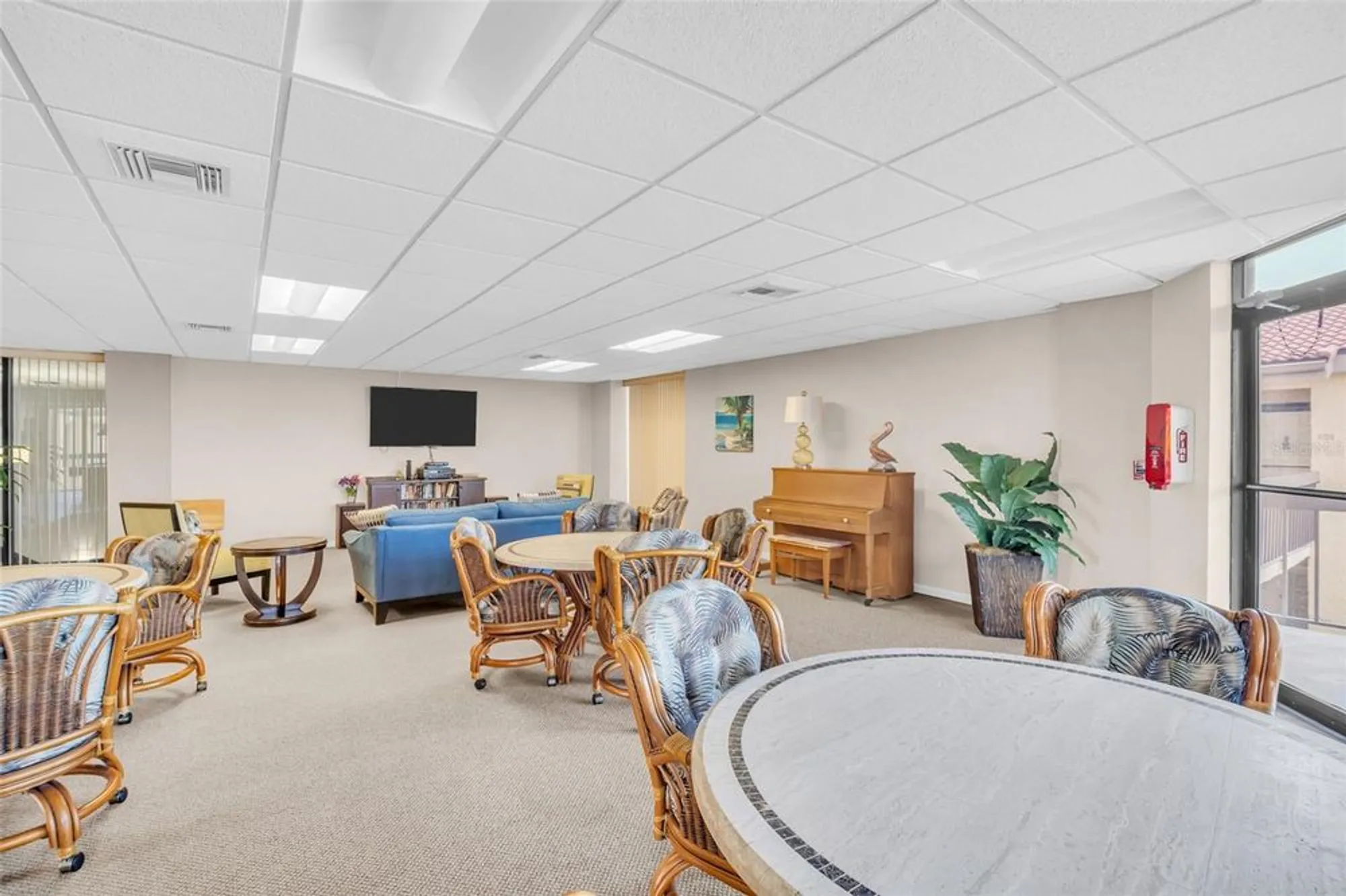 Property Slideshow image 28 of 49 | 6158 palma del mar blvd s apt 505, St Petersburg, FL, 33715