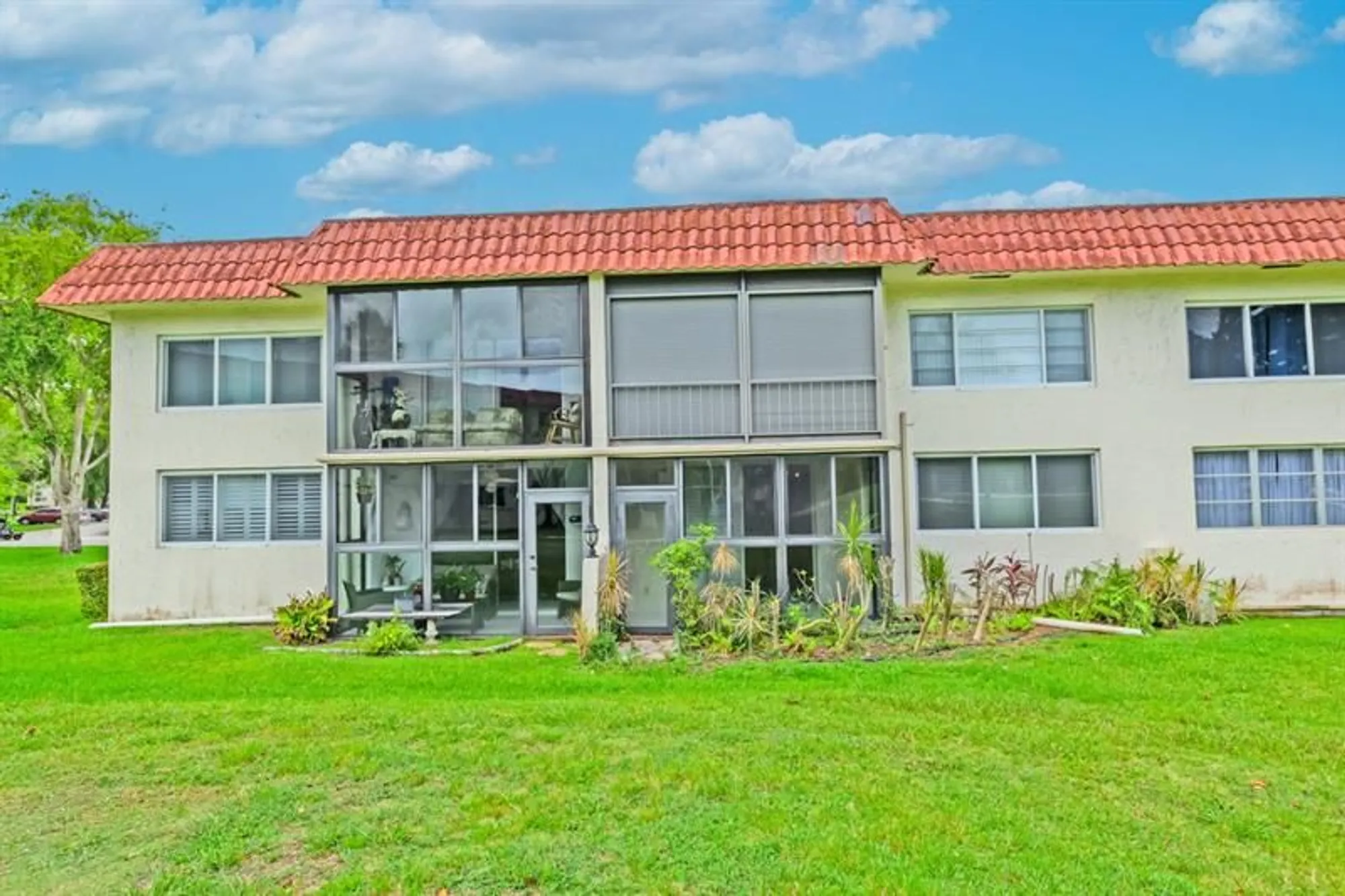 Property Slideshow image 41 of 50 | 8941 s hollybrook blvd apt 104, Pembroke Pines, FL, 33025