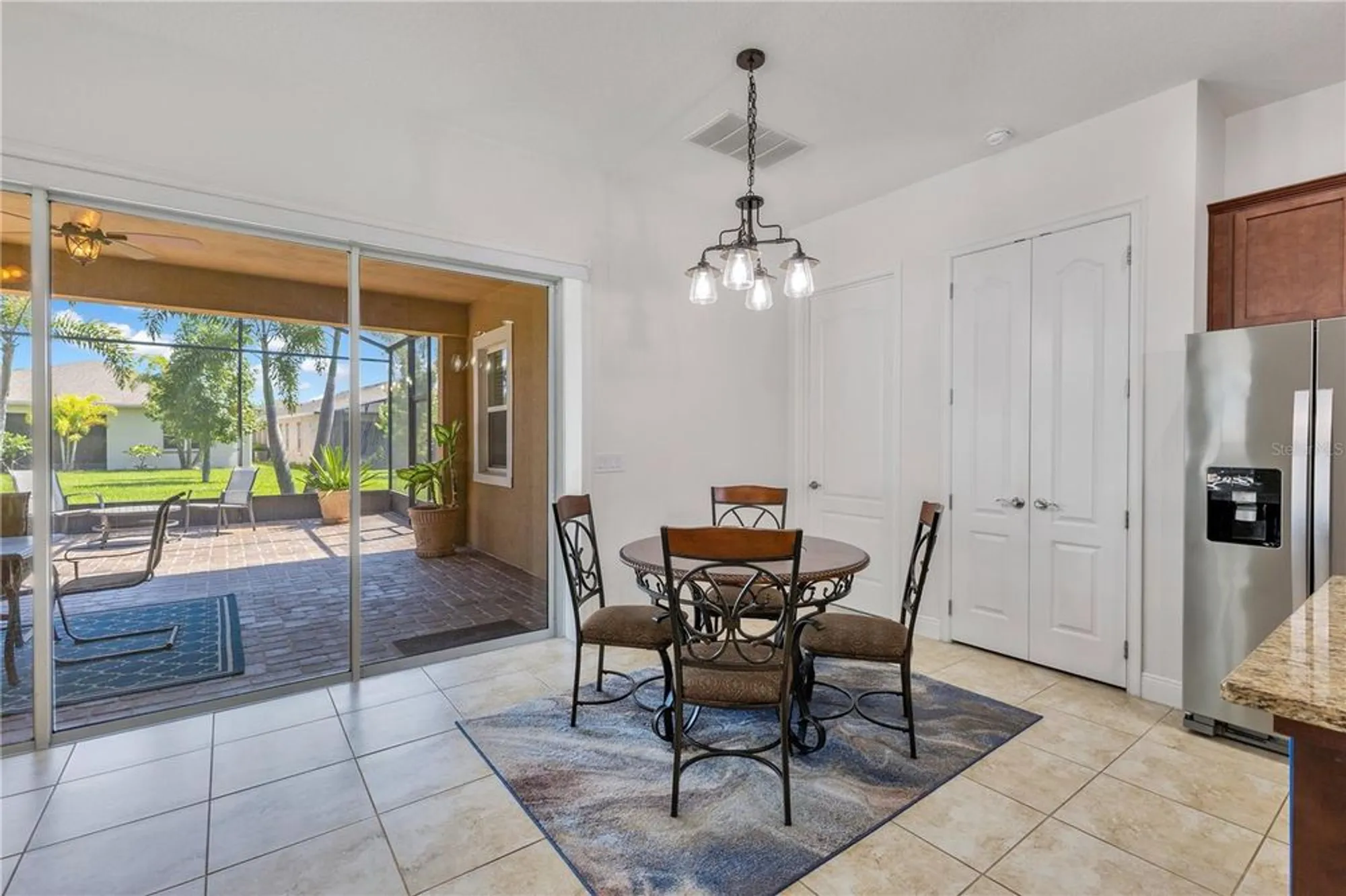 Property Slideshow image 5 of 41 | 5017 e fountainwood dr, Saint Cloud, FL, 34772