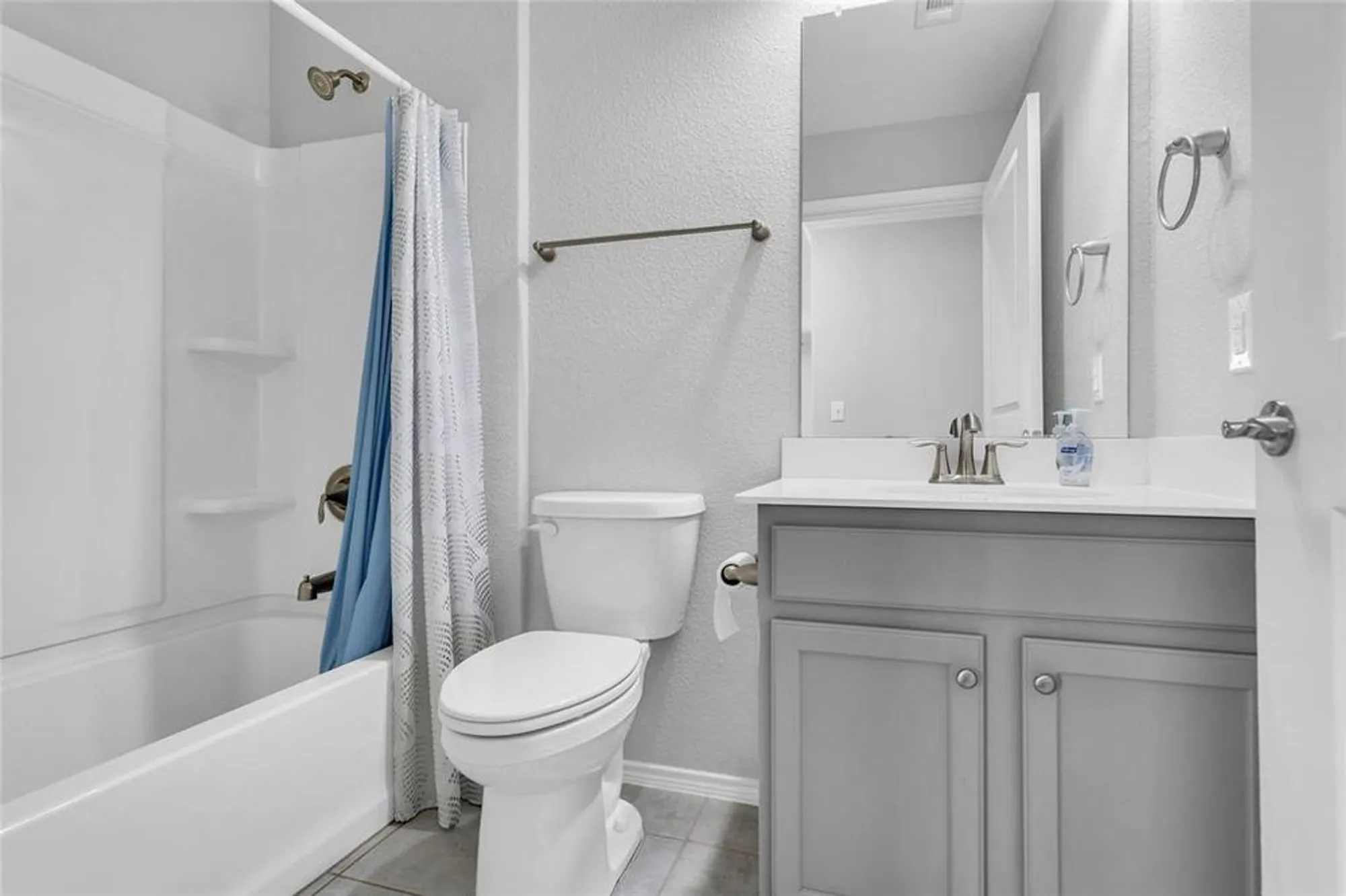 Property Slideshow image 26 of 31 | 8845 twin pines ln, Frisco, TX, 75036