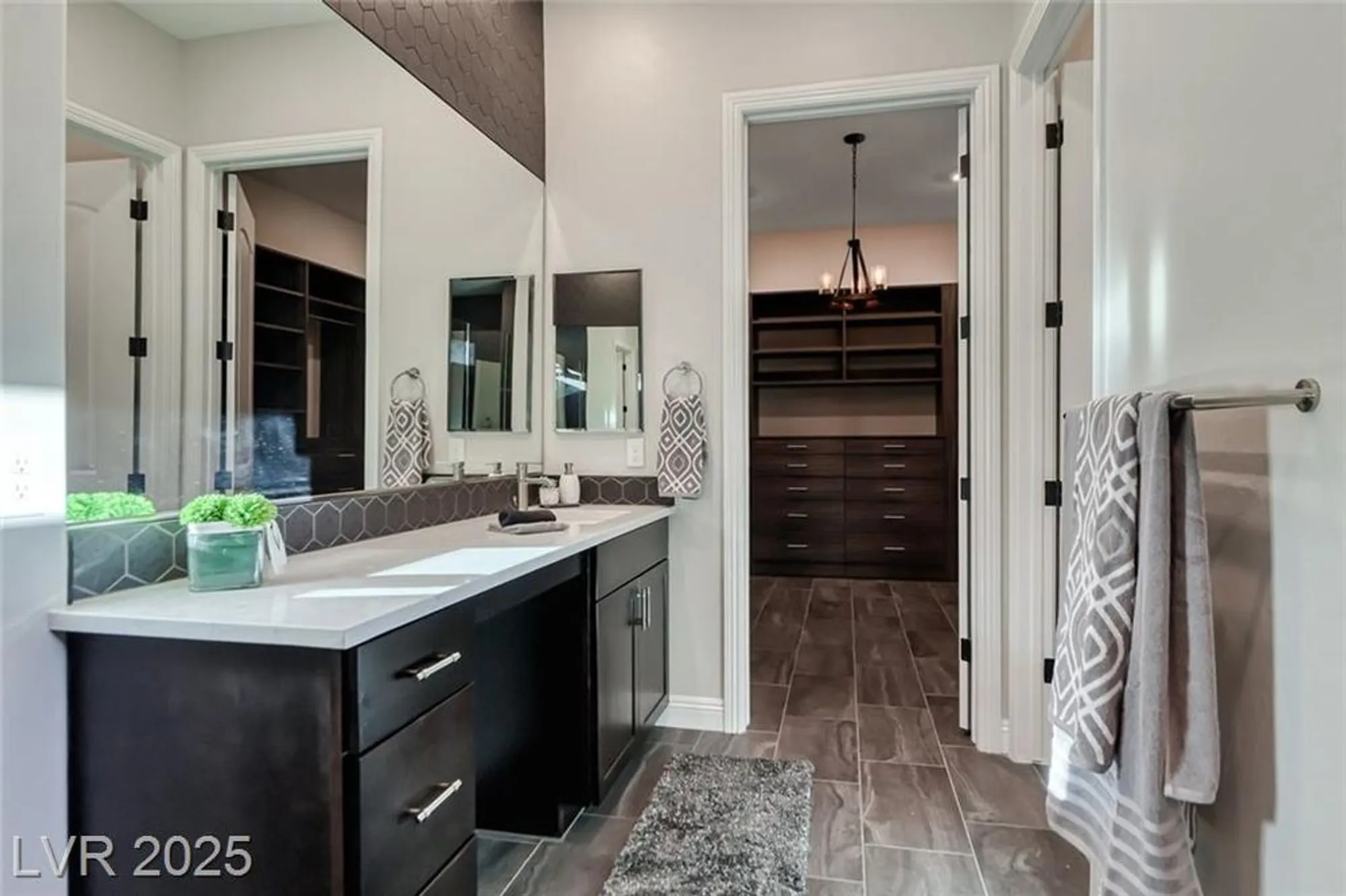 Property Slideshow image 34 of 72 | 125 mirage view dr, Henderson, NV, 89011