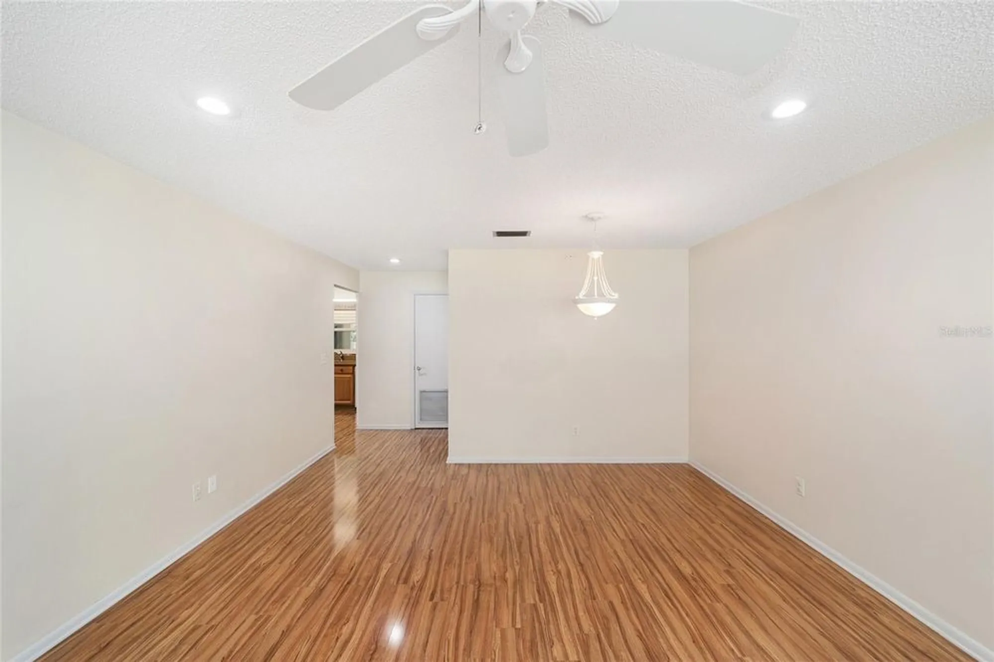 Property Slideshow image 11 of 34 | 8833 sw 98th street rd e, Ocala, FL, 34481