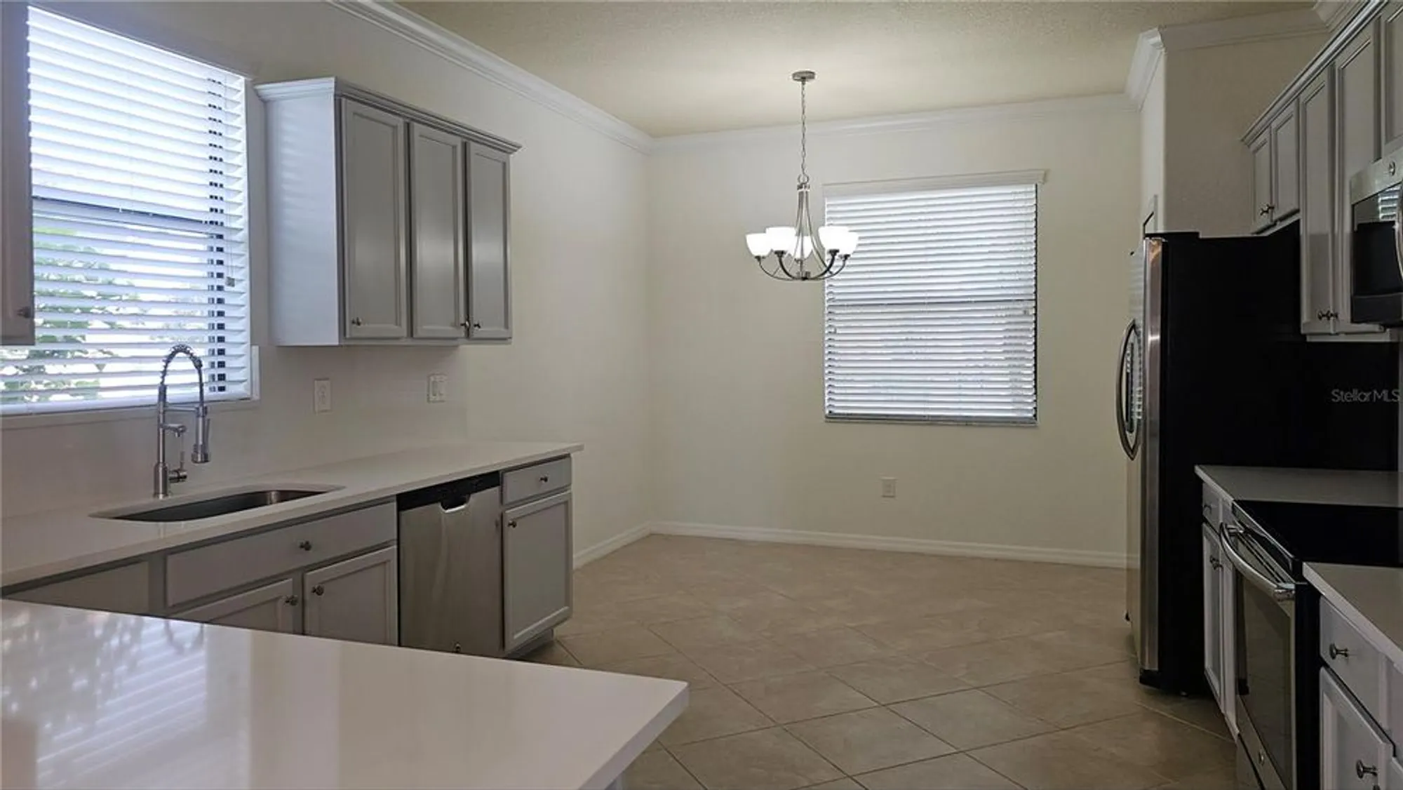 Property Slideshow image 10 of 53 | 7114 quiet creek dr, Bradenton, FL, 34212