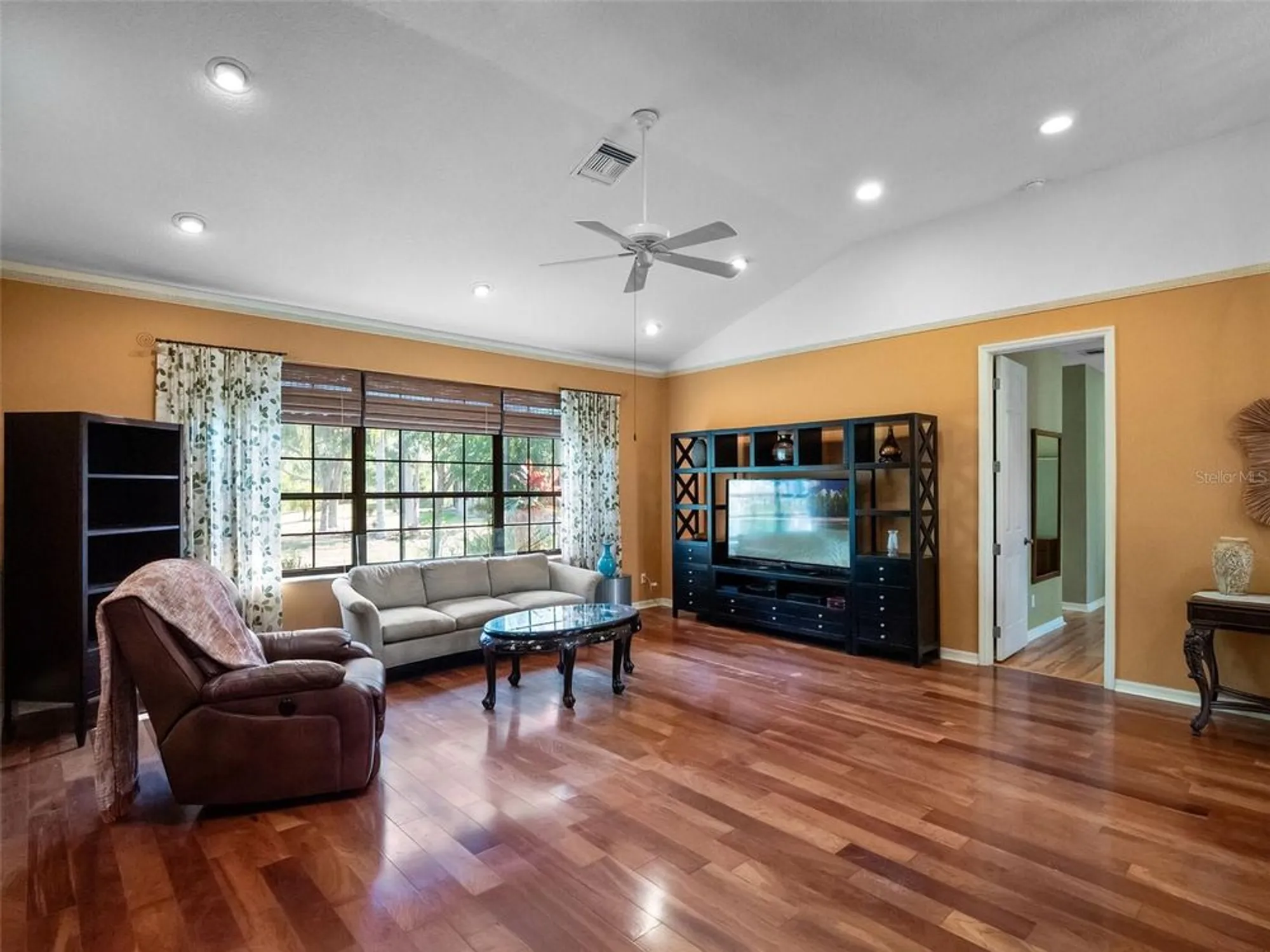 Property Slideshow image 5 of 69 | 21815 tartan st, Leesburg, FL, 34748