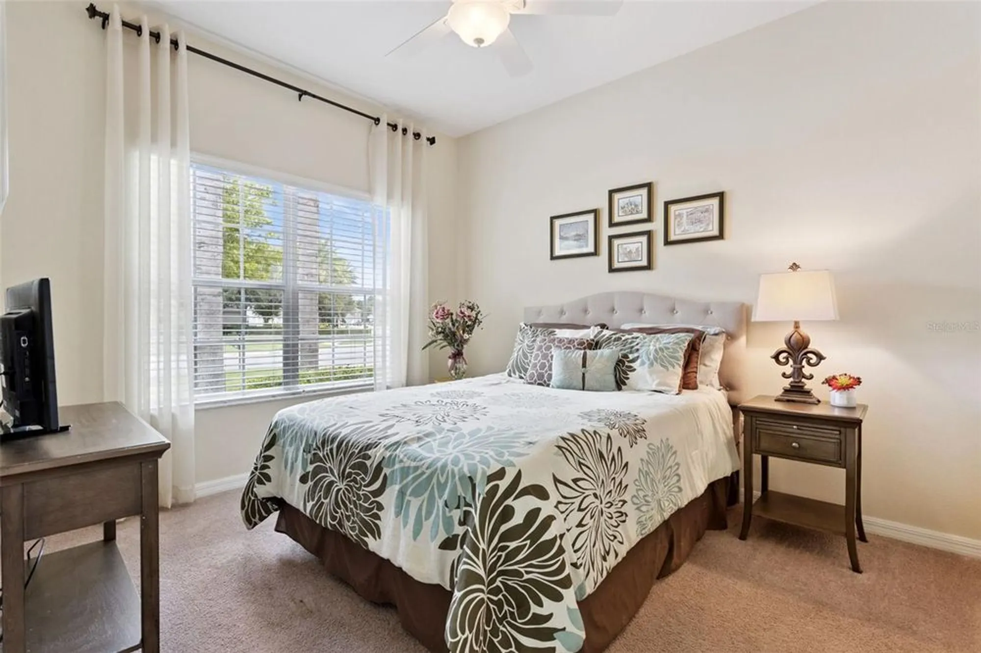 Property Slideshow image 17 of 23 | 3613 solana cir b, Clermont, FL, 34711