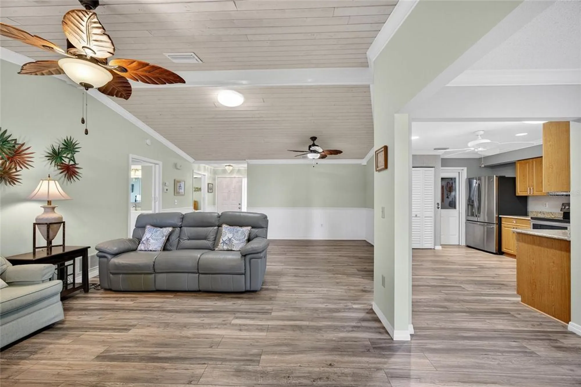 Property Slideshow image 5 of 40 | 612 chestnut ln # 100, Englewood, FL, 34223