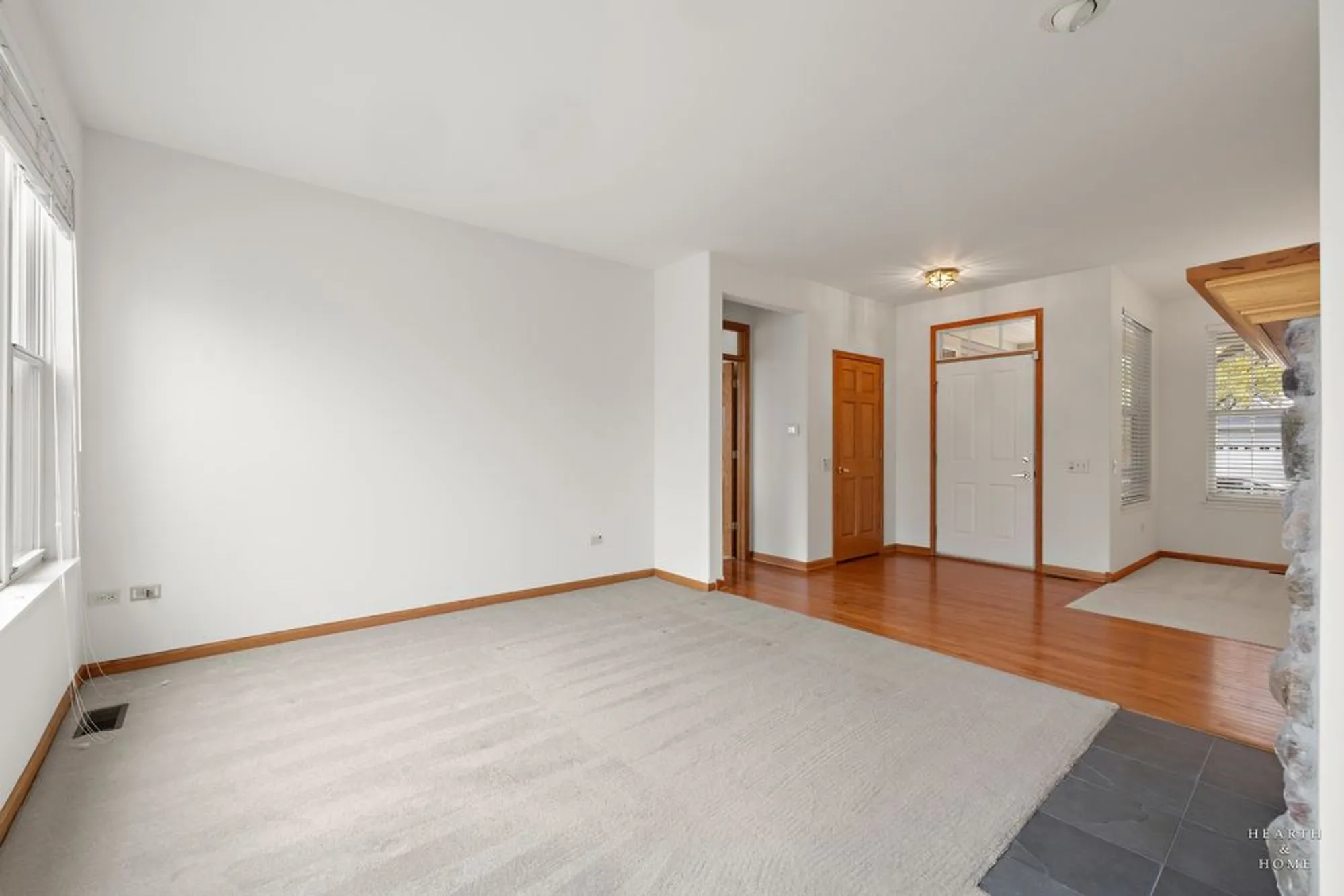 Property Slideshow image 7 of 44 | 13116 eakin creek ct, Huntley, IL, 60142