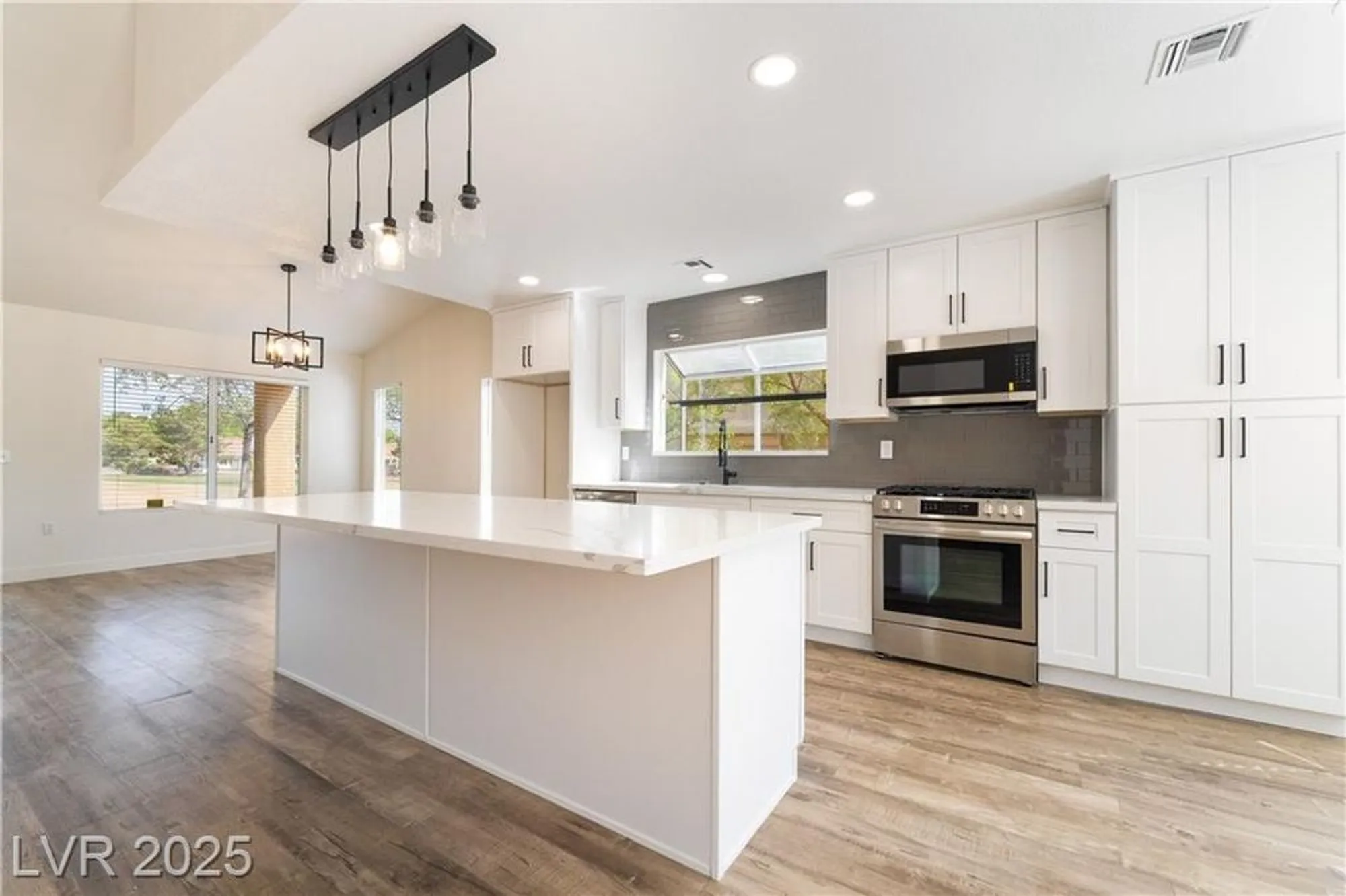 Property Slideshow image 7 of 36 | 2505 showcase dr, Las Vegas, NV, 89134