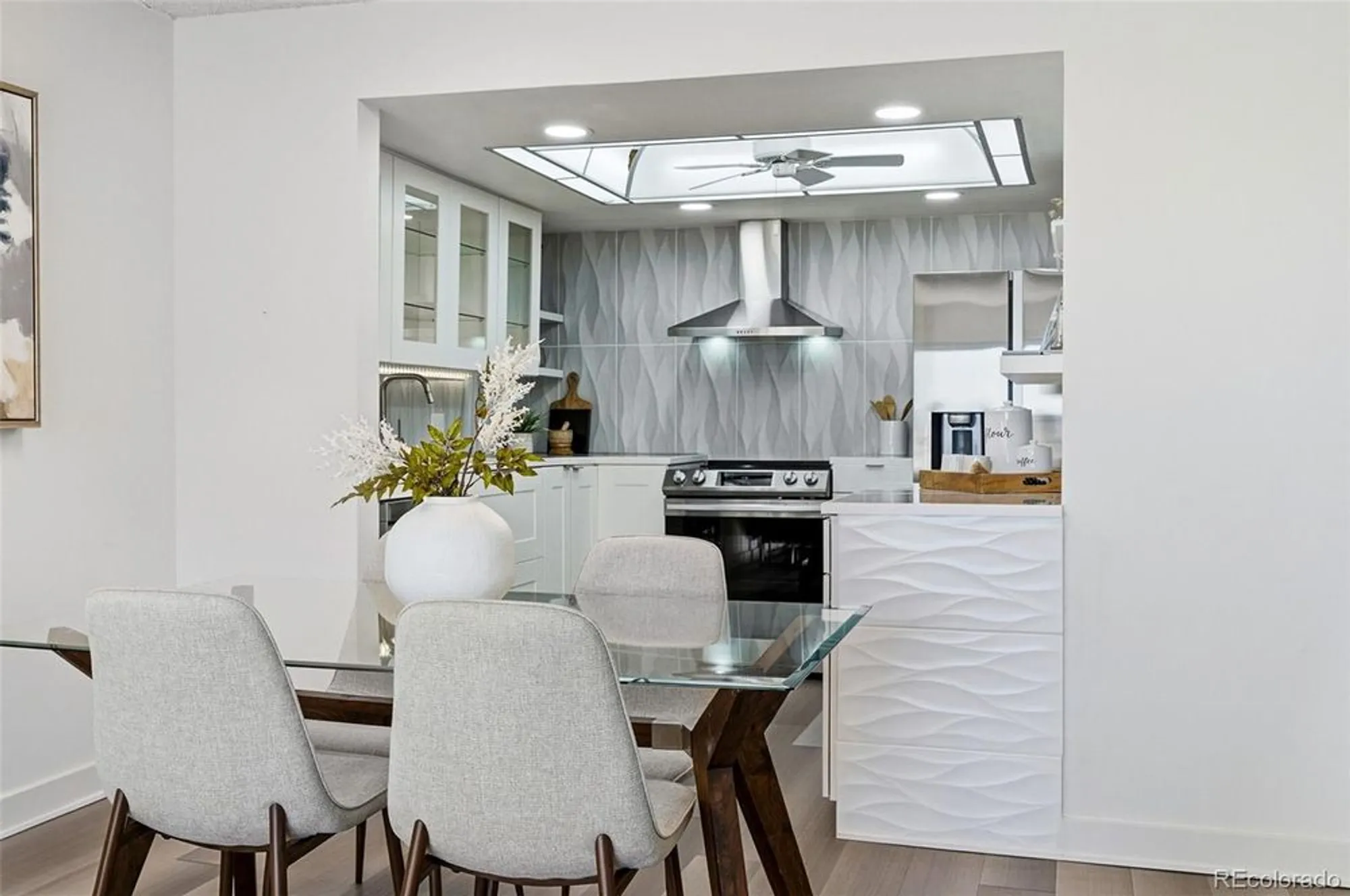 Property Slideshow image 12 of 37 | 13691 e marina dr 408, Aurora, CO, 80014