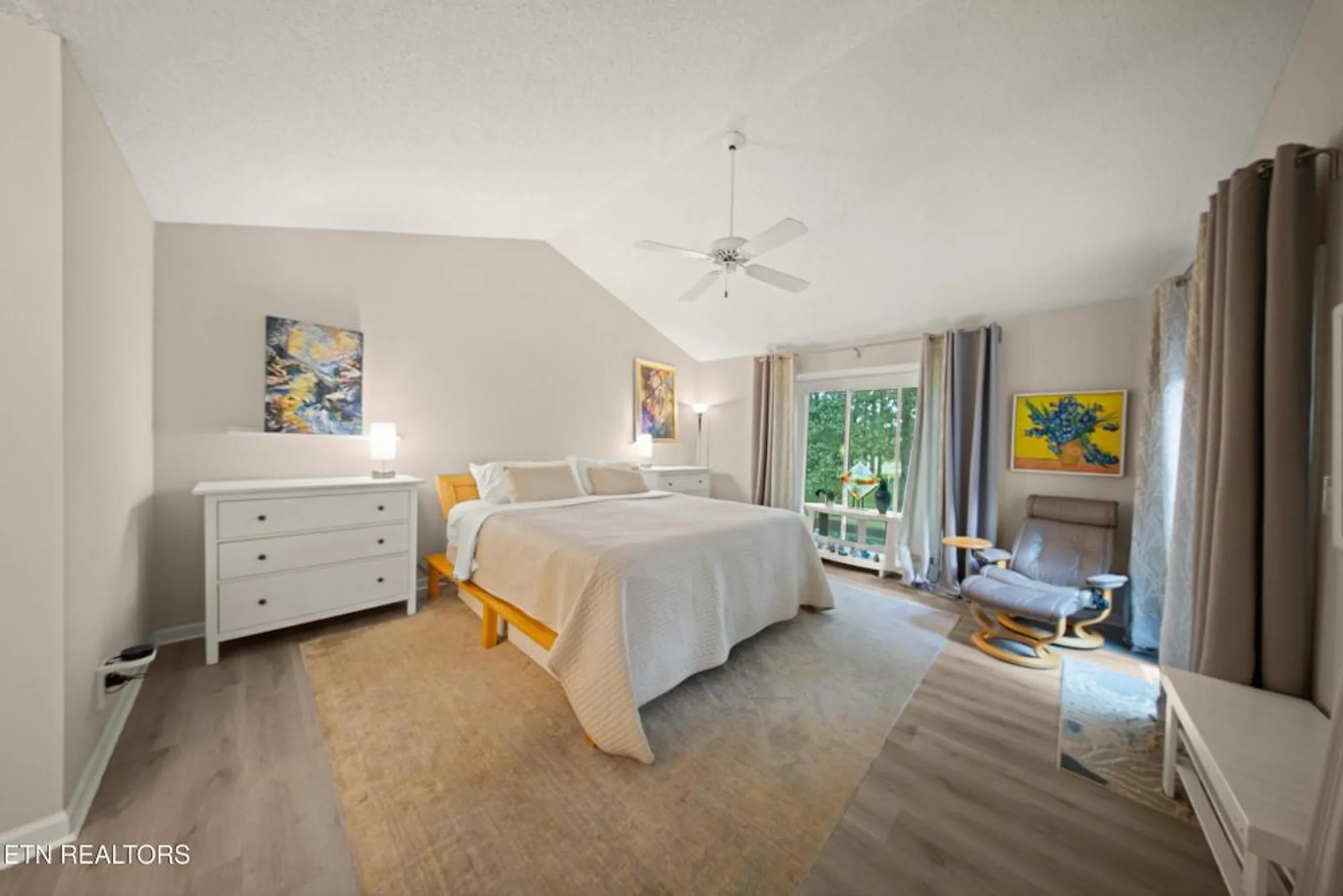 Property Slideshow image 15 of 45 | 213 dorchester ct, Crossville, TN, 38558