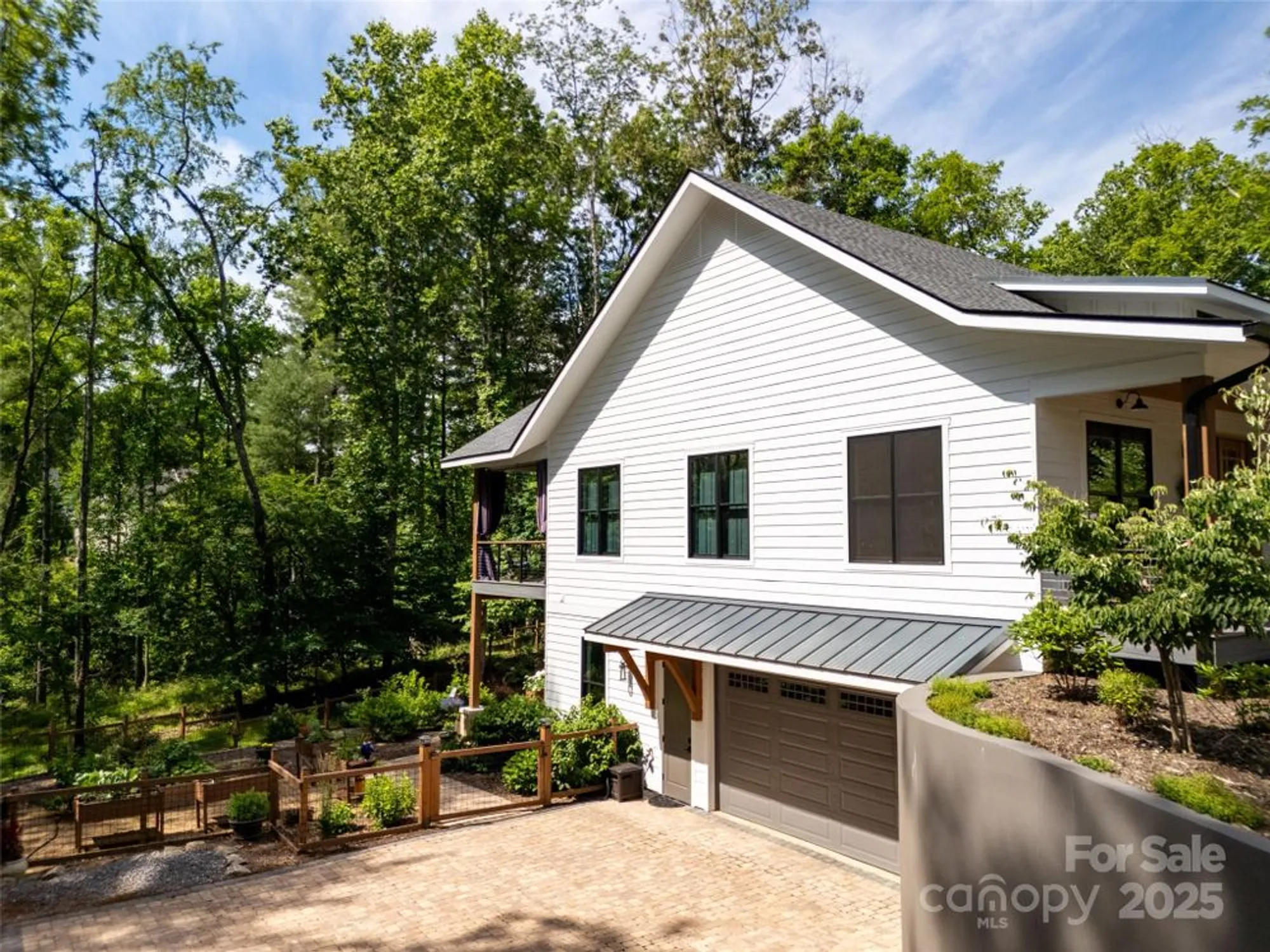 Property Slideshow image 39 of 47 | 33 twilight sedge dr, Biltmore Lake, NC, 28715