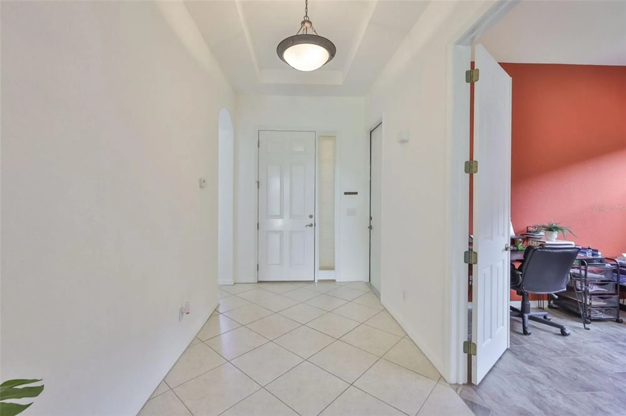 Property Slideshow image 8 of 95 | 2432 kensington greens dr # 15, Sun City Center, FL, 33573