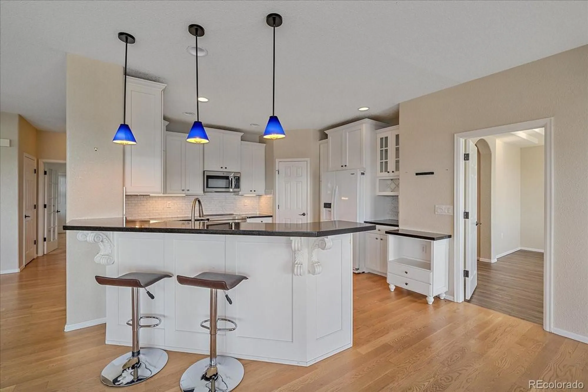 Property Slideshow image 12 of 43 | 22852 e david pl, Aurora, CO, 80016