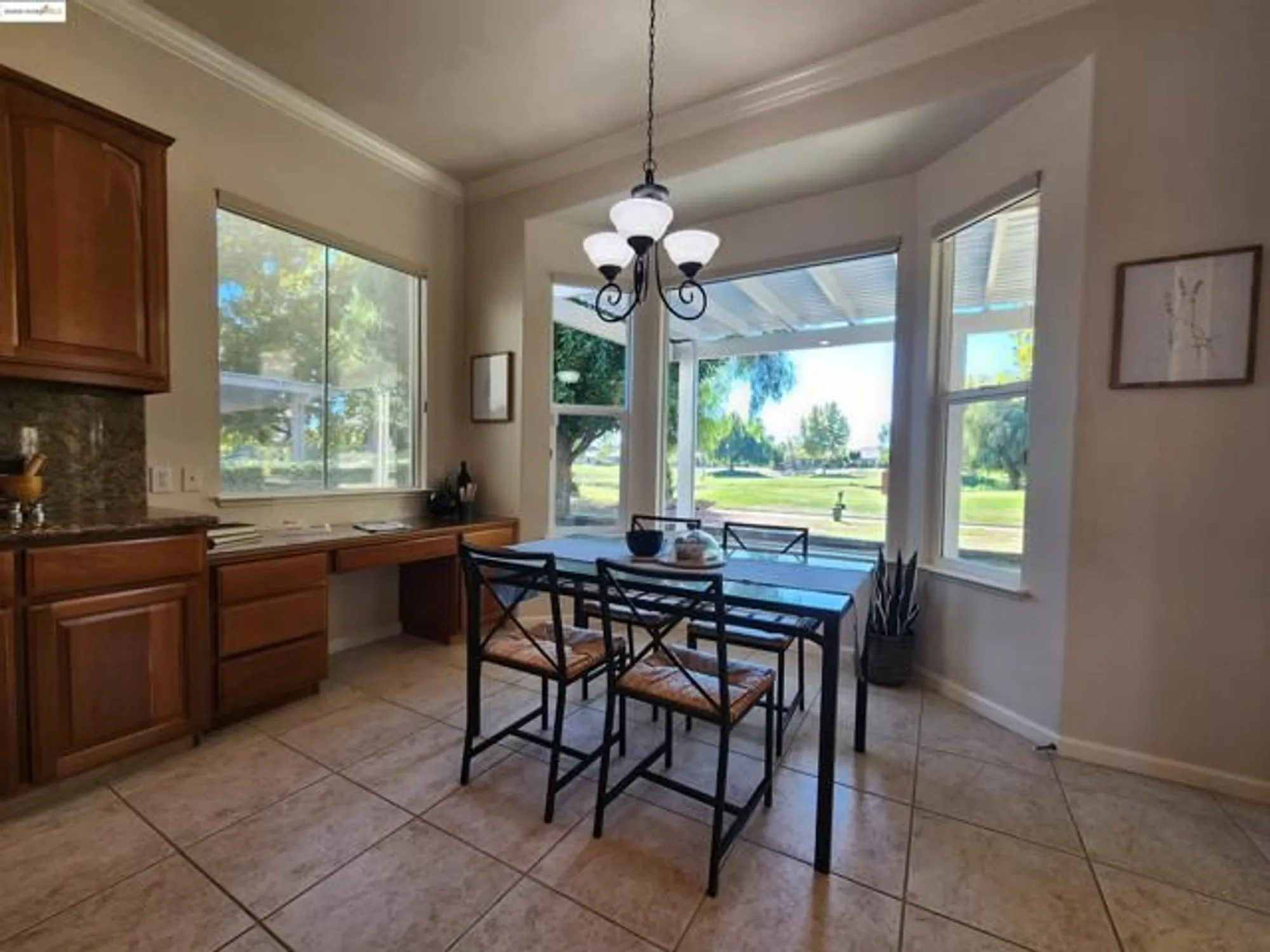 Property Slideshow image 19 of 49 | 930 suntan ln, Brentwood, CA, 94513