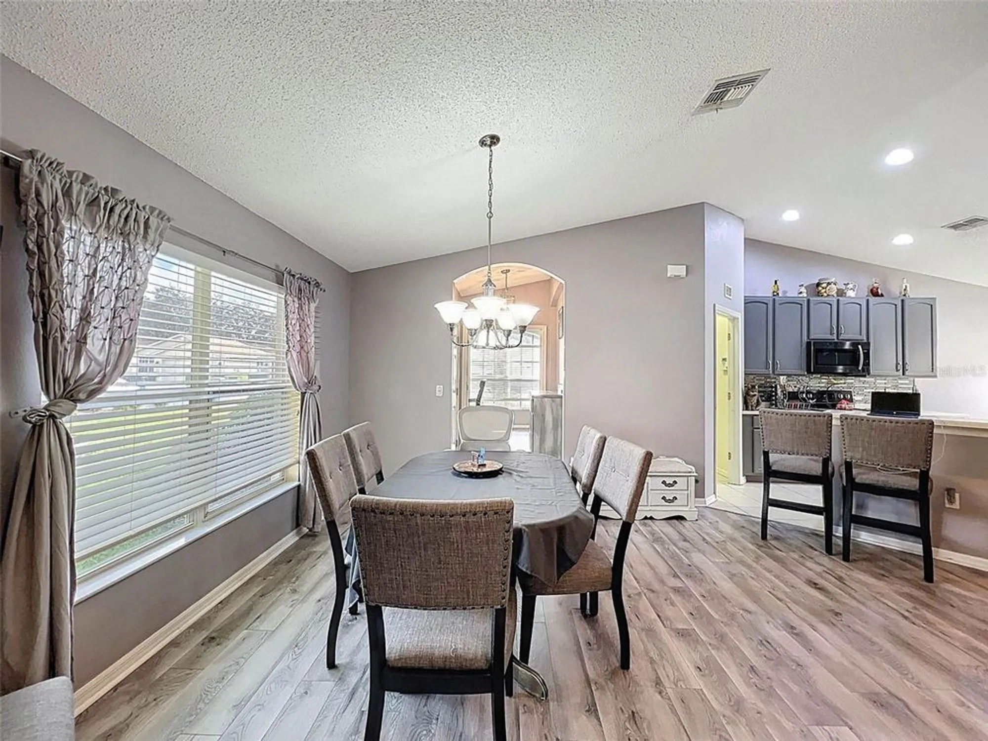 Property Slideshow image 11 of 61 | 189 center oak cir, Spring Hill, FL, 34609