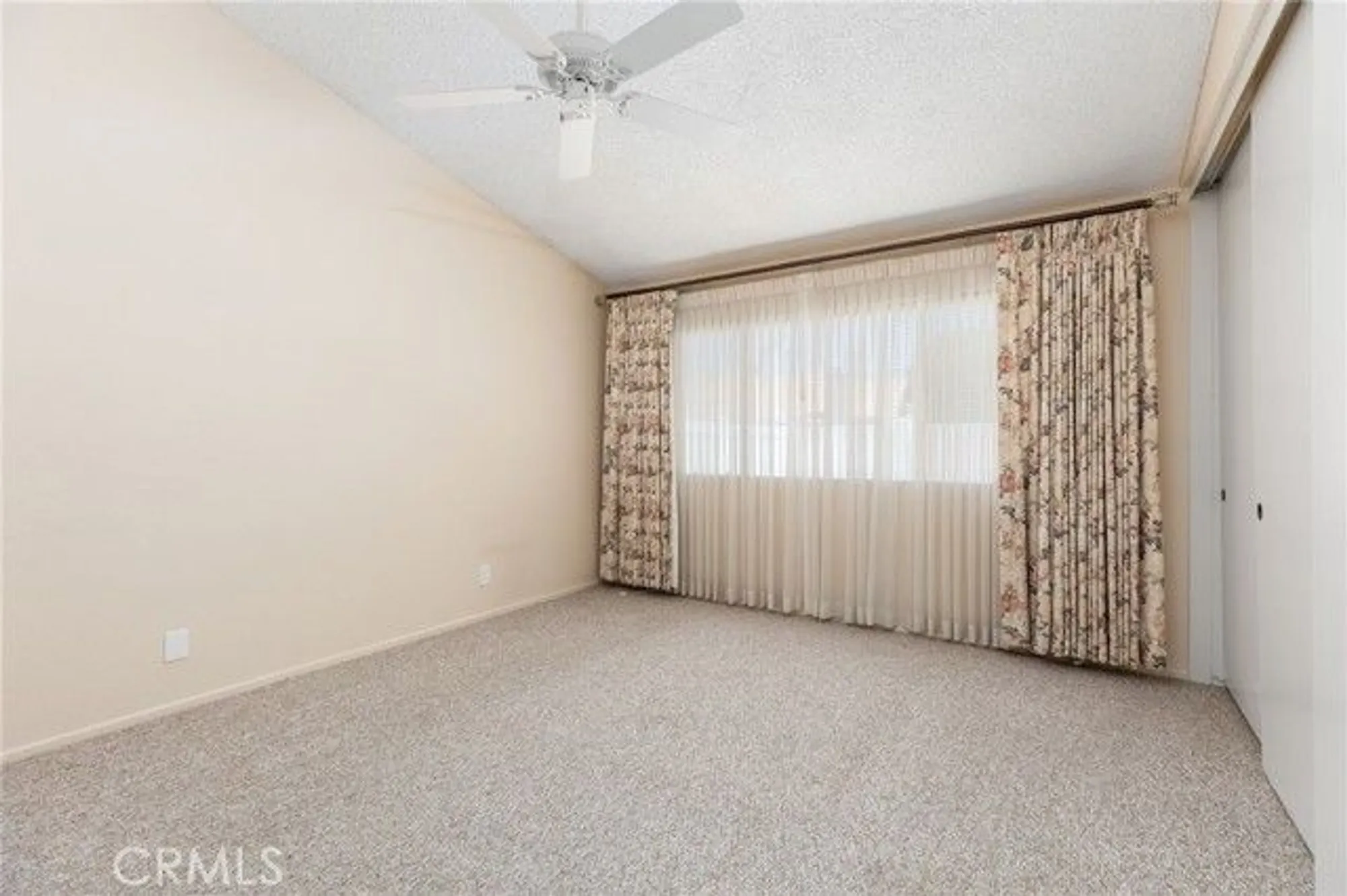 Property Slideshow image 12 of 24 | 668 la costa dr, Banning, CA, 92220